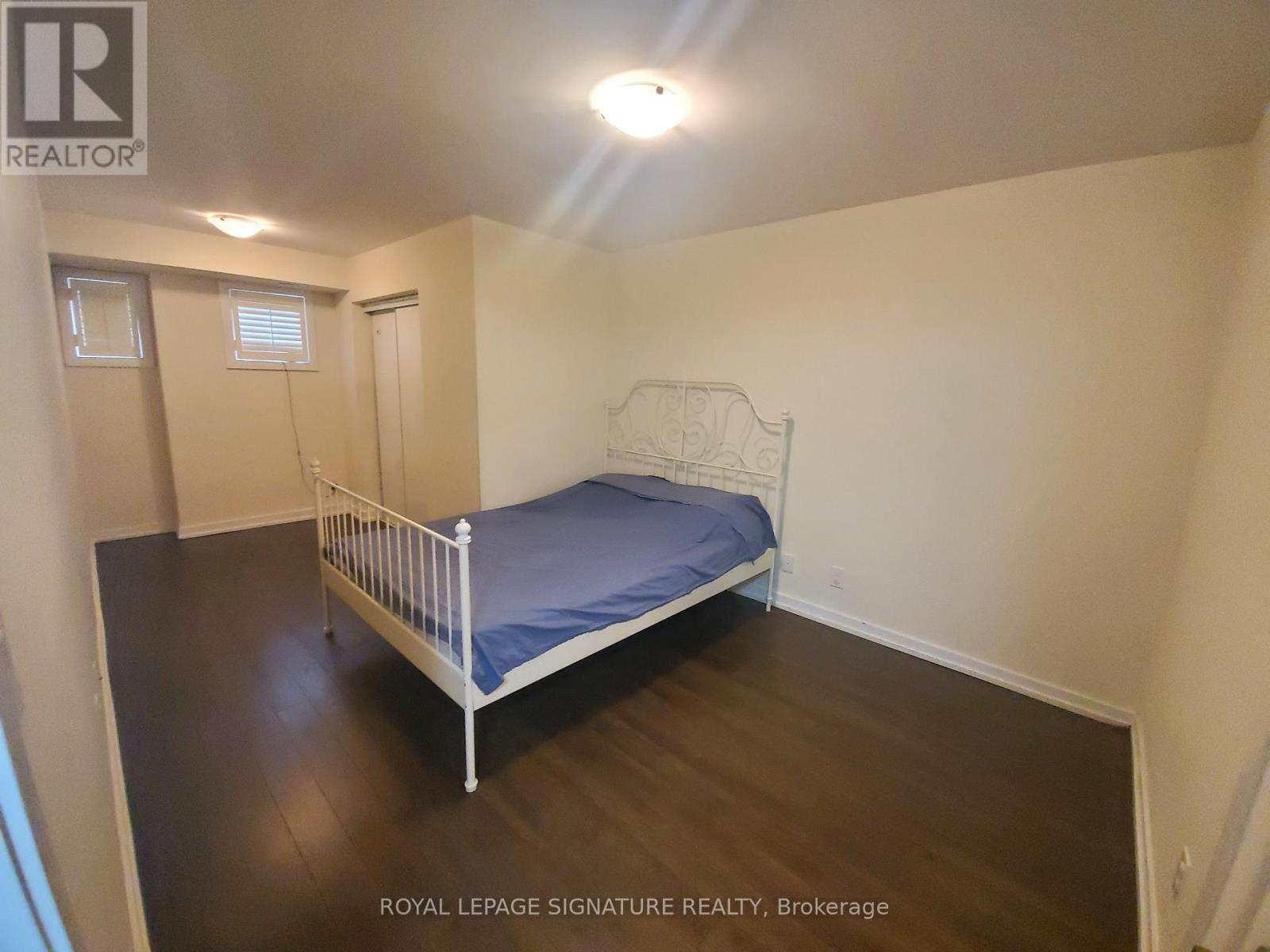 209 - 10 Dunsheath Way, Markham, Ontario  L6B 0A3 - Photo 9 - N12676436