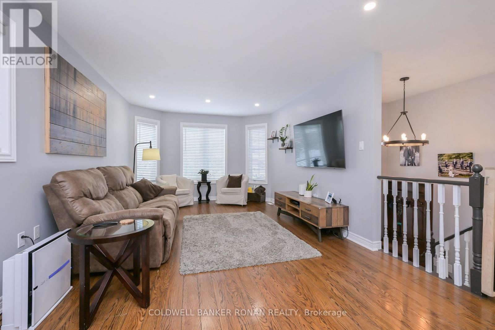 2303 Jack Crescent, Innisfil, Ontario  L9S 2C7 - Photo 12 - N12676506