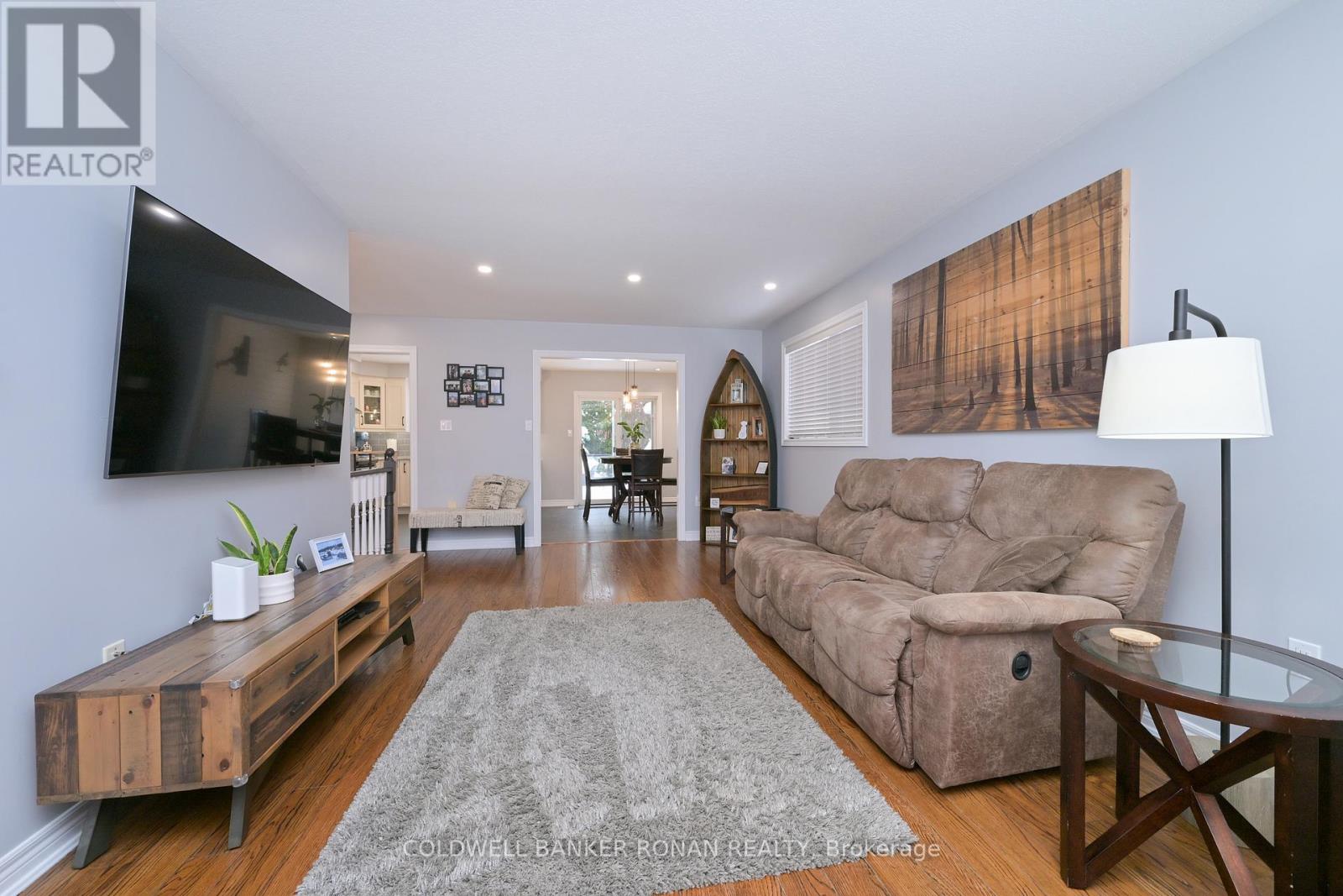 2303 Jack Crescent, Innisfil, Ontario  L9S 2C7 - Photo 14 - N12676506