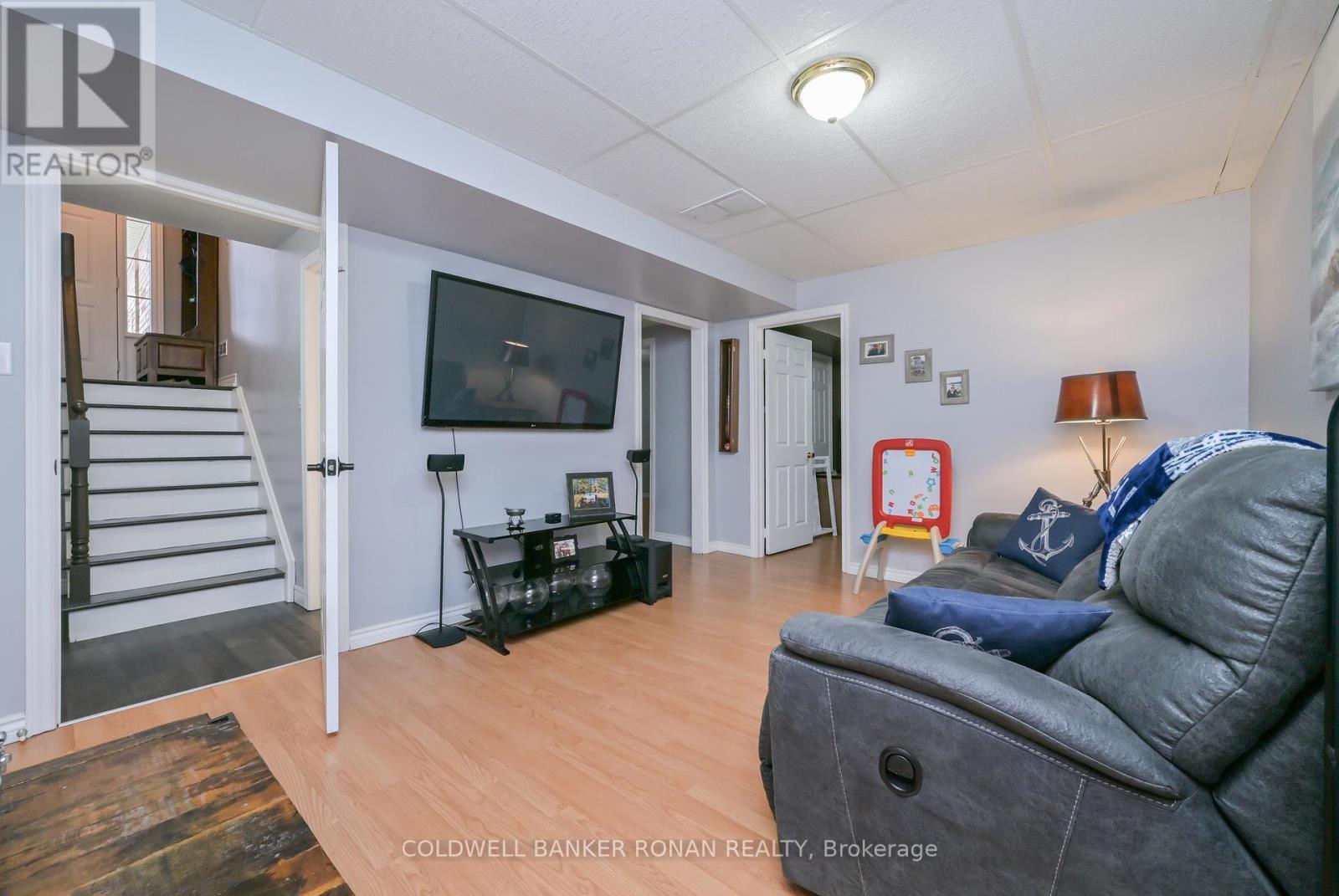 2303 Jack Crescent, Innisfil, Ontario  L9S 2C7 - Photo 19 - N12676506