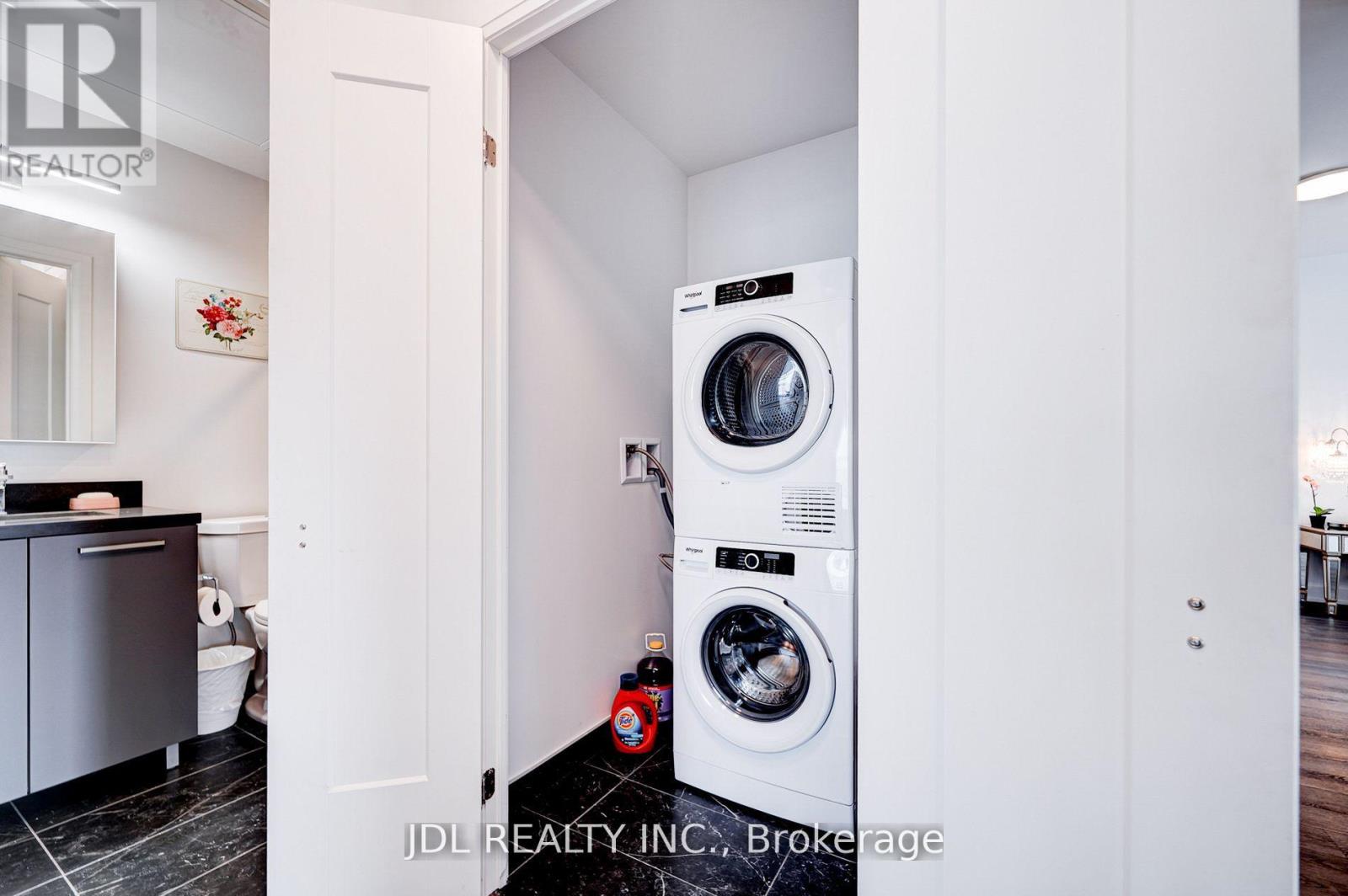 208 B - 38 Gandhi Lane, Markham, Ontario  L3T 0G9 - Photo 11 - N12676540