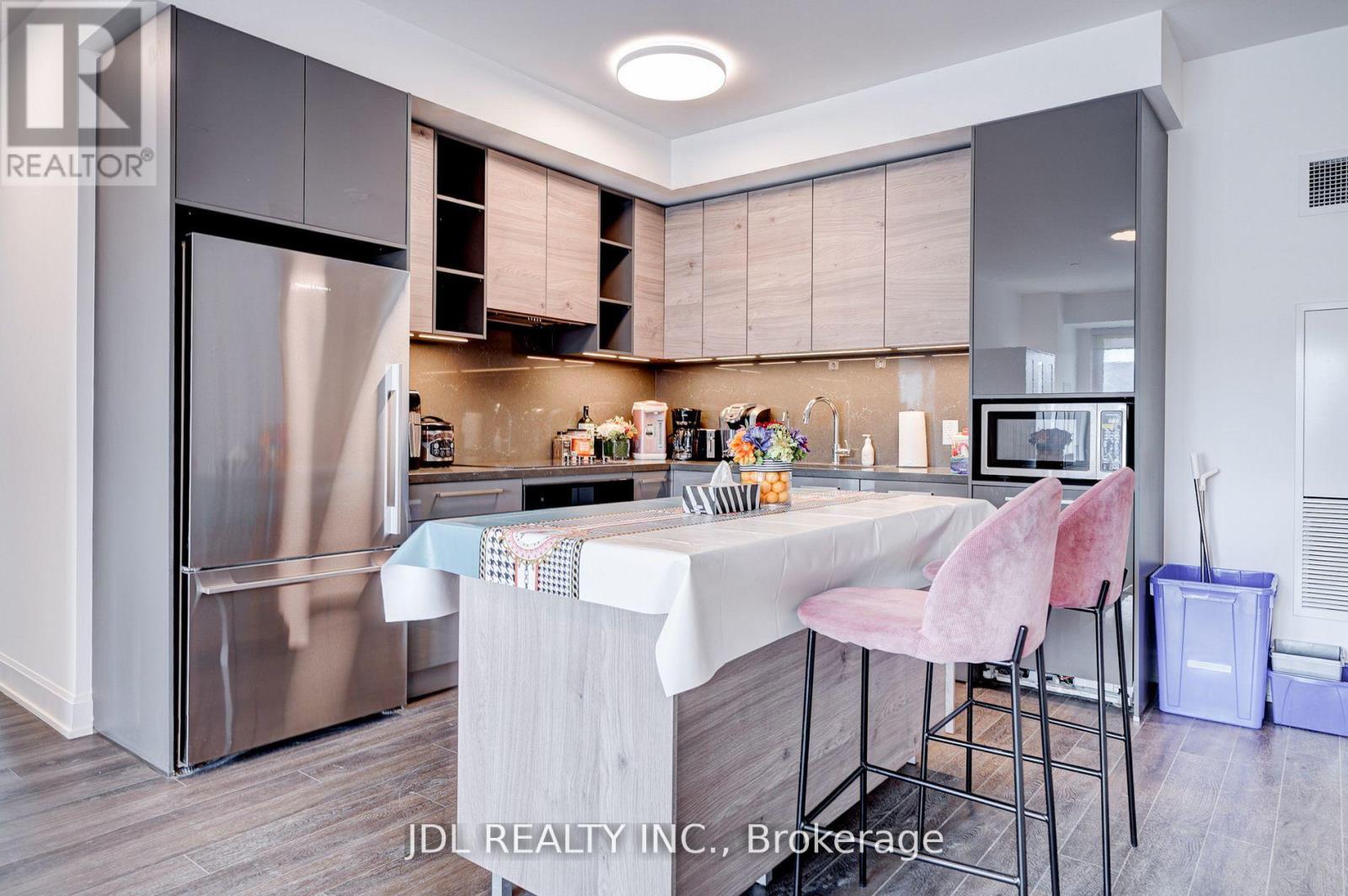 208 B - 38 Gandhi Lane, Markham, Ontario  L3T 0G9 - Photo 8 - N12676540