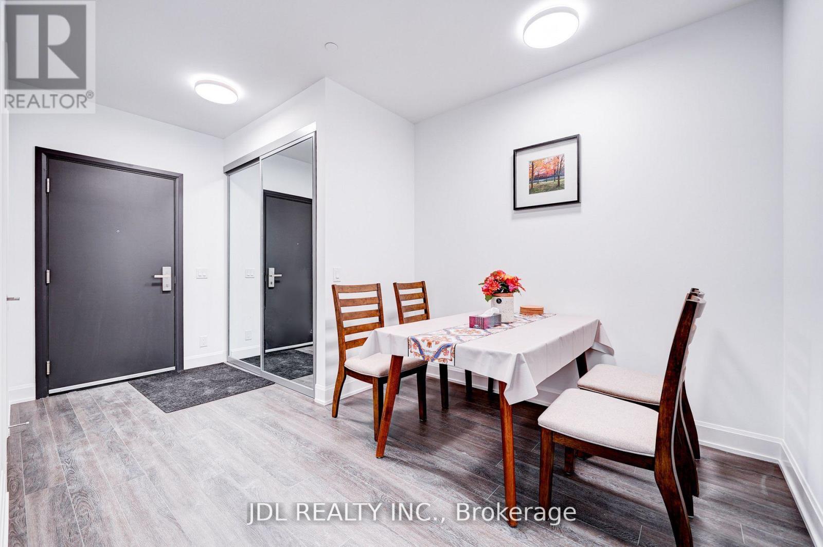 208 C - 38 Gandhi Lane, Markham, Ontario  L3T 0G9 - Photo 11 - N12676568