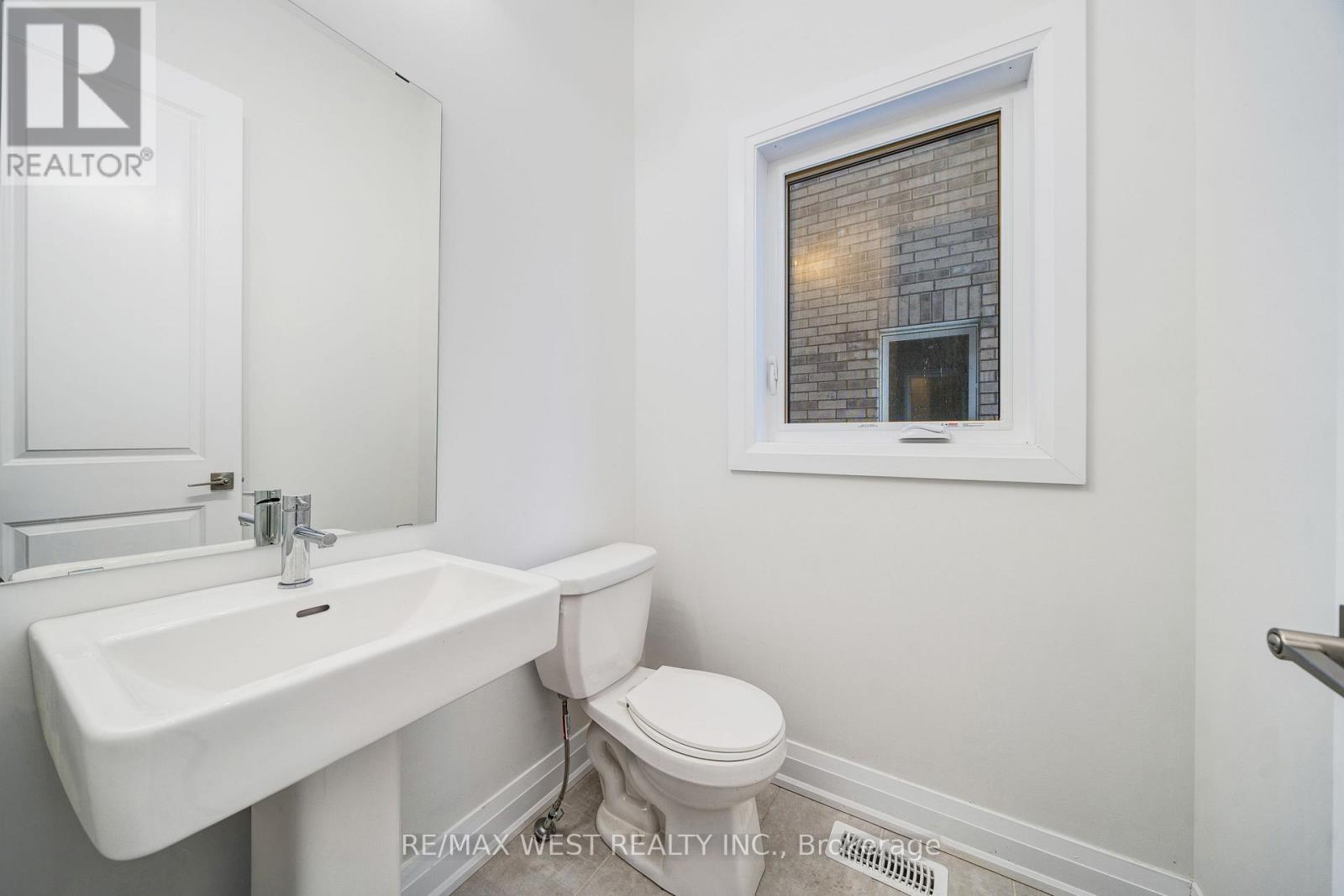 3 Speciosa Street, Richmond Hill, Ontario  L4E 2Y5 - Photo 4 - N12676574