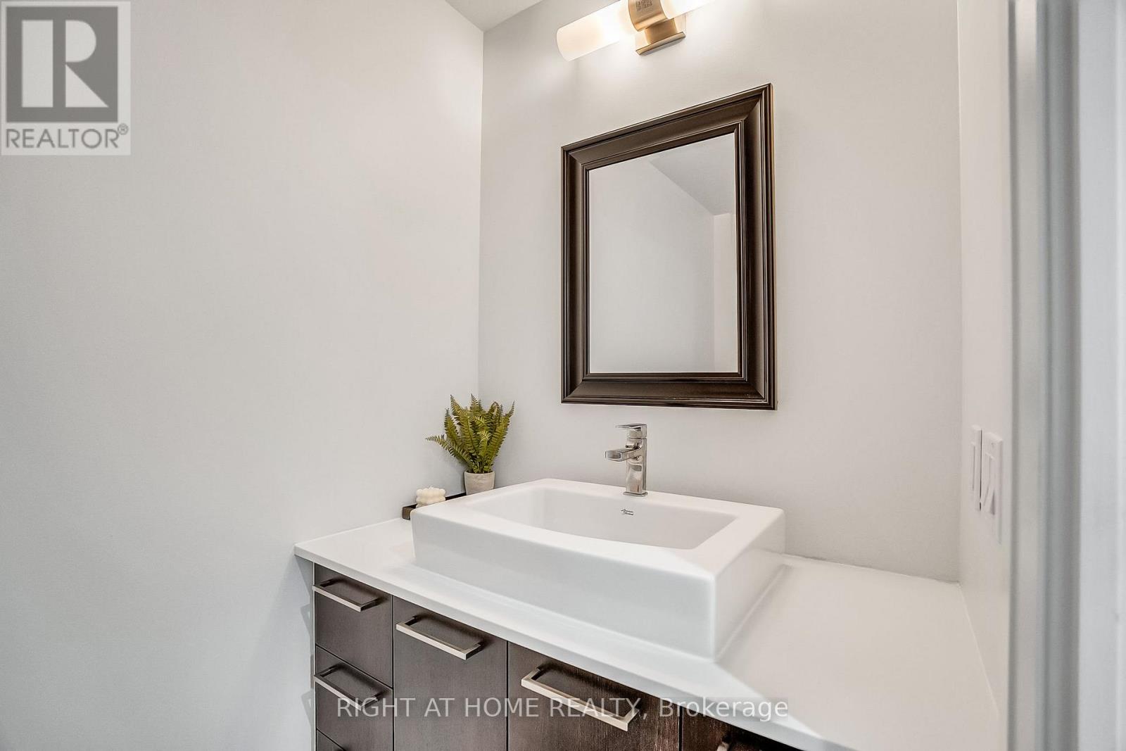 810 - 4800 Highway 7, Vaughan, Ontario  L4L 1H8 - Photo 10 - N12676688