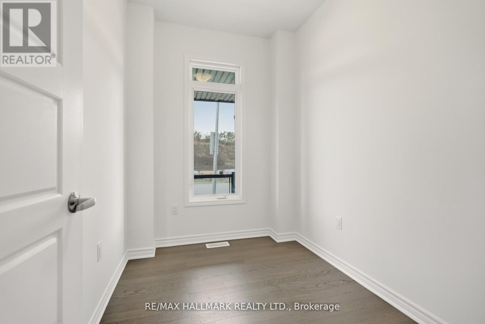 363 Reid Drive W, Barrie, Ontario  L9J 1A2 - Photo 6 - S12676450