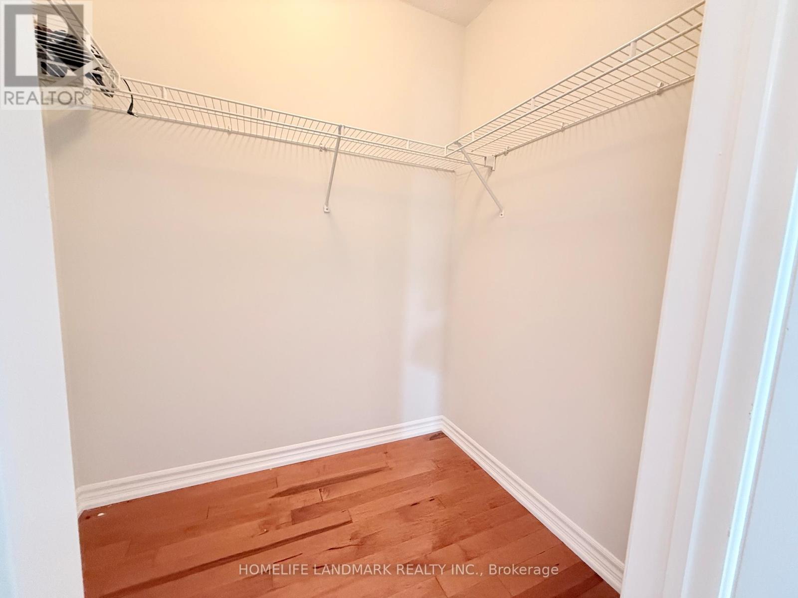 18 The Queensway, Barrie (Innis-Shore), Ontario  L4M 7H6 - Photo 22 - S12676456