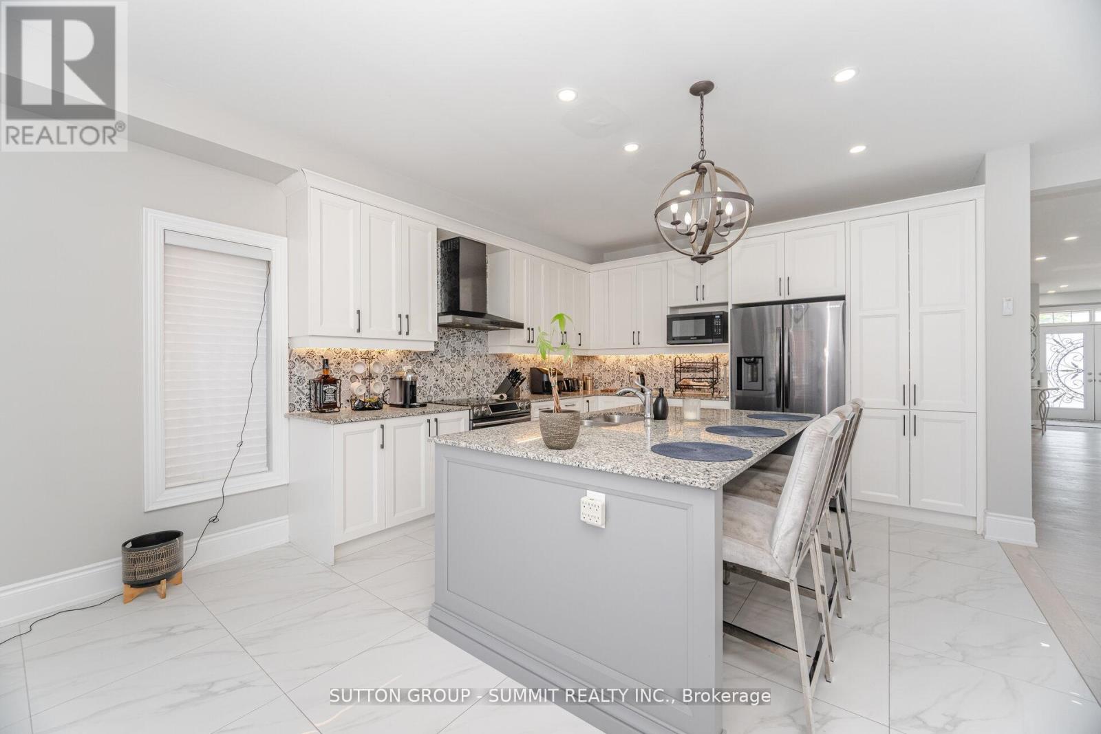 16 Westminster Circle, Barrie (Innis-Shore), Ontario  L4M 0A3 - Photo 17 - S12676624