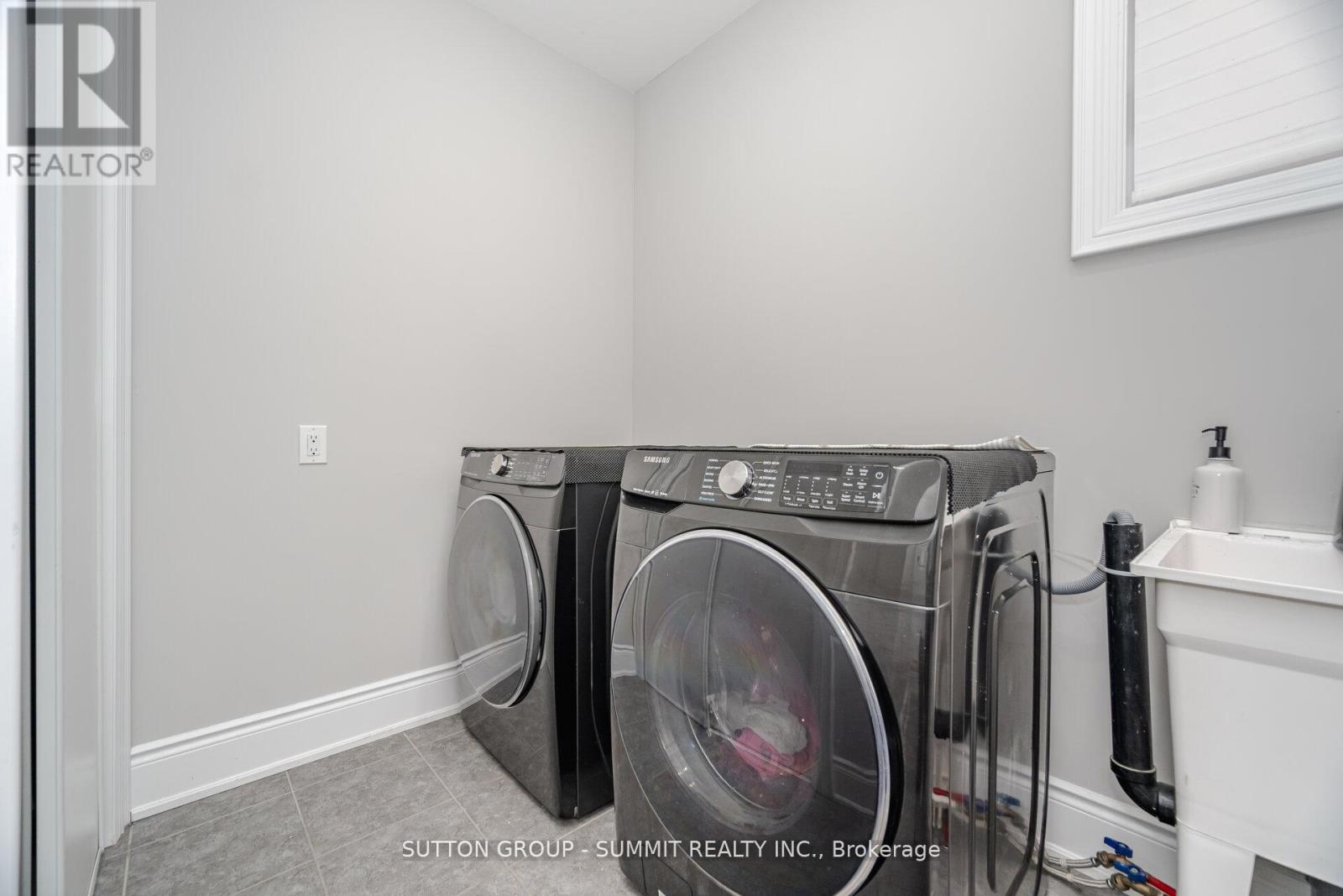 16 Westminster Circle, Barrie (Innis-Shore), Ontario  L4M 0A3 - Photo 24 - S12676624