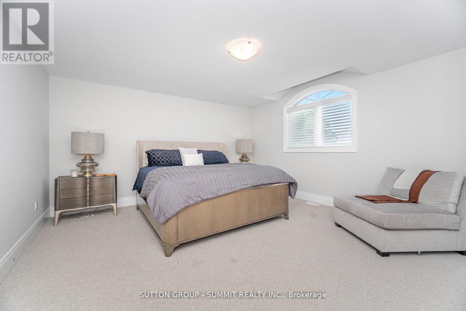 16 Westminster Circle, Barrie (Innis-Shore), Ontario  L4M 0A3 - Photo 28 - S12676624