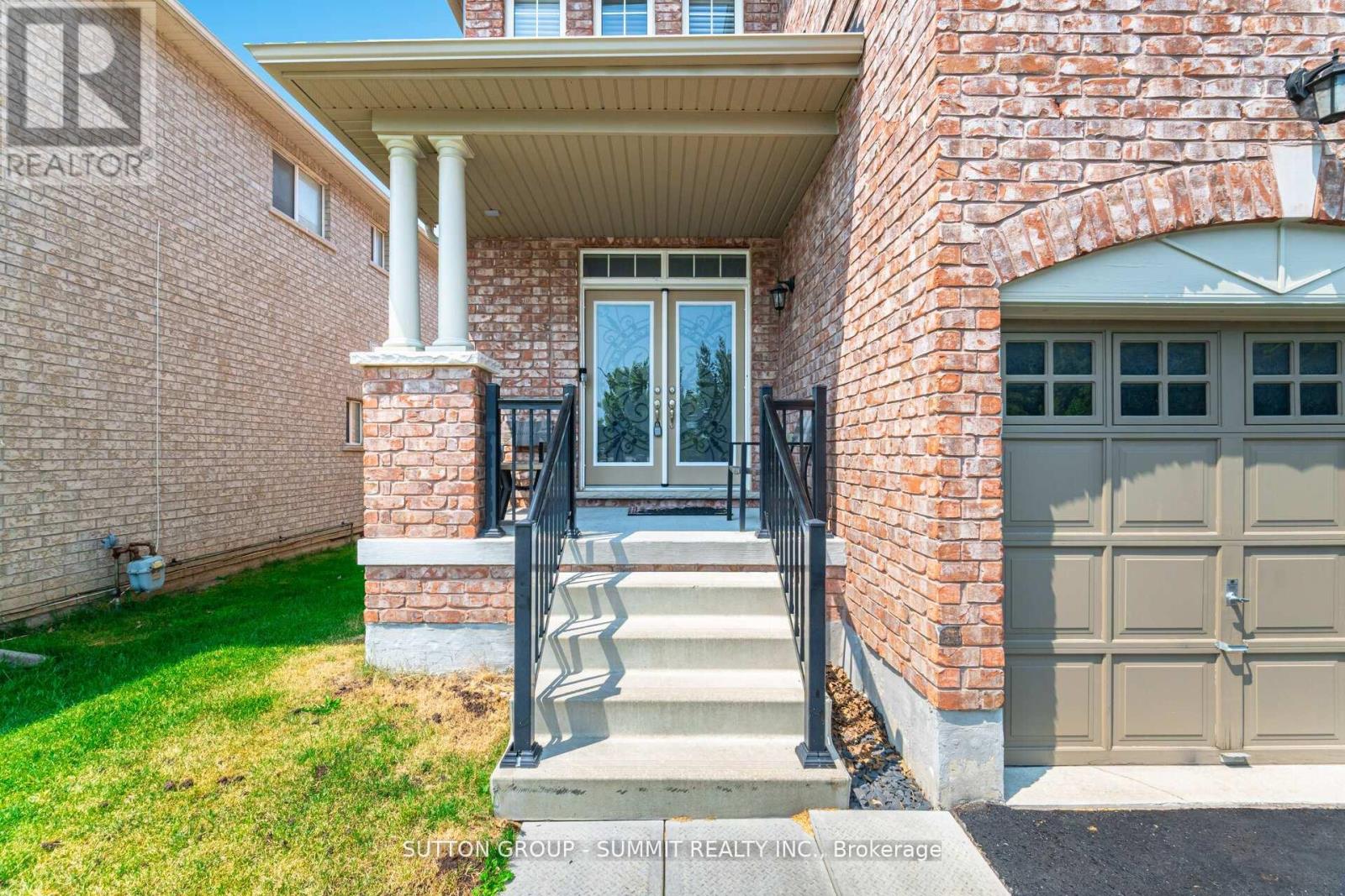 16 Westminster Circle, Barrie (Innis-Shore), Ontario  L4M 0A3 - Photo 3 - S12676624