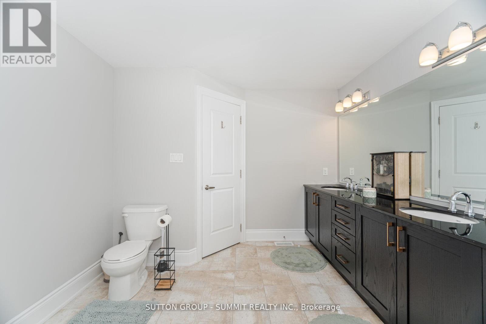 16 Westminster Circle, Barrie (Innis-Shore), Ontario  L4M 0A3 - Photo 30 - S12676624