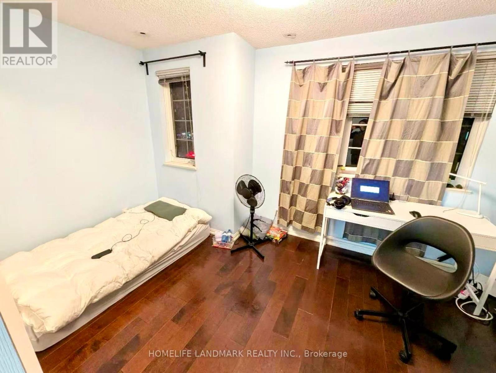 1002 - 28 Sommerset Way, Toronto, Ontario  M2N 6W7 - Photo 5 - C12646338