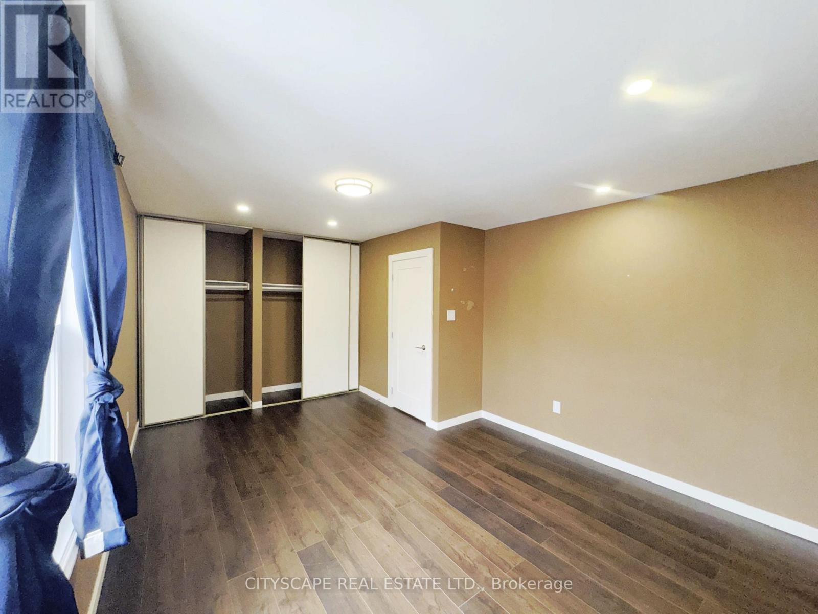 4064 Teakwood Drive, Mississauga (Creditview), Ontario  L5C 3L5 - Photo 18 - W12676446