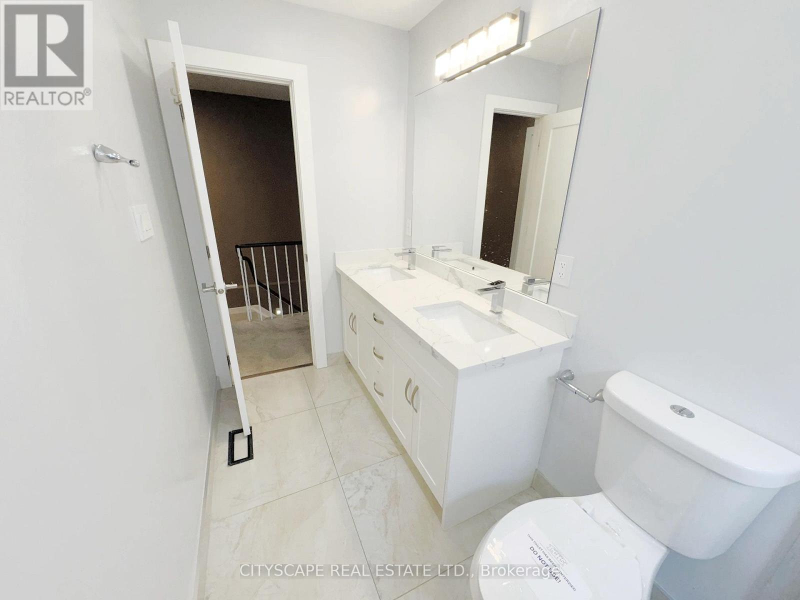 4064 Teakwood Drive, Mississauga (Creditview), Ontario  L5C 3L5 - Photo 26 - W12676446