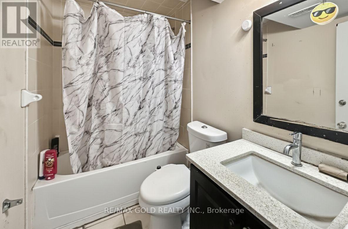 65 Vintage Gate, Brampton, Ontario  L6X 5C3 - Photo 25 - W12676452