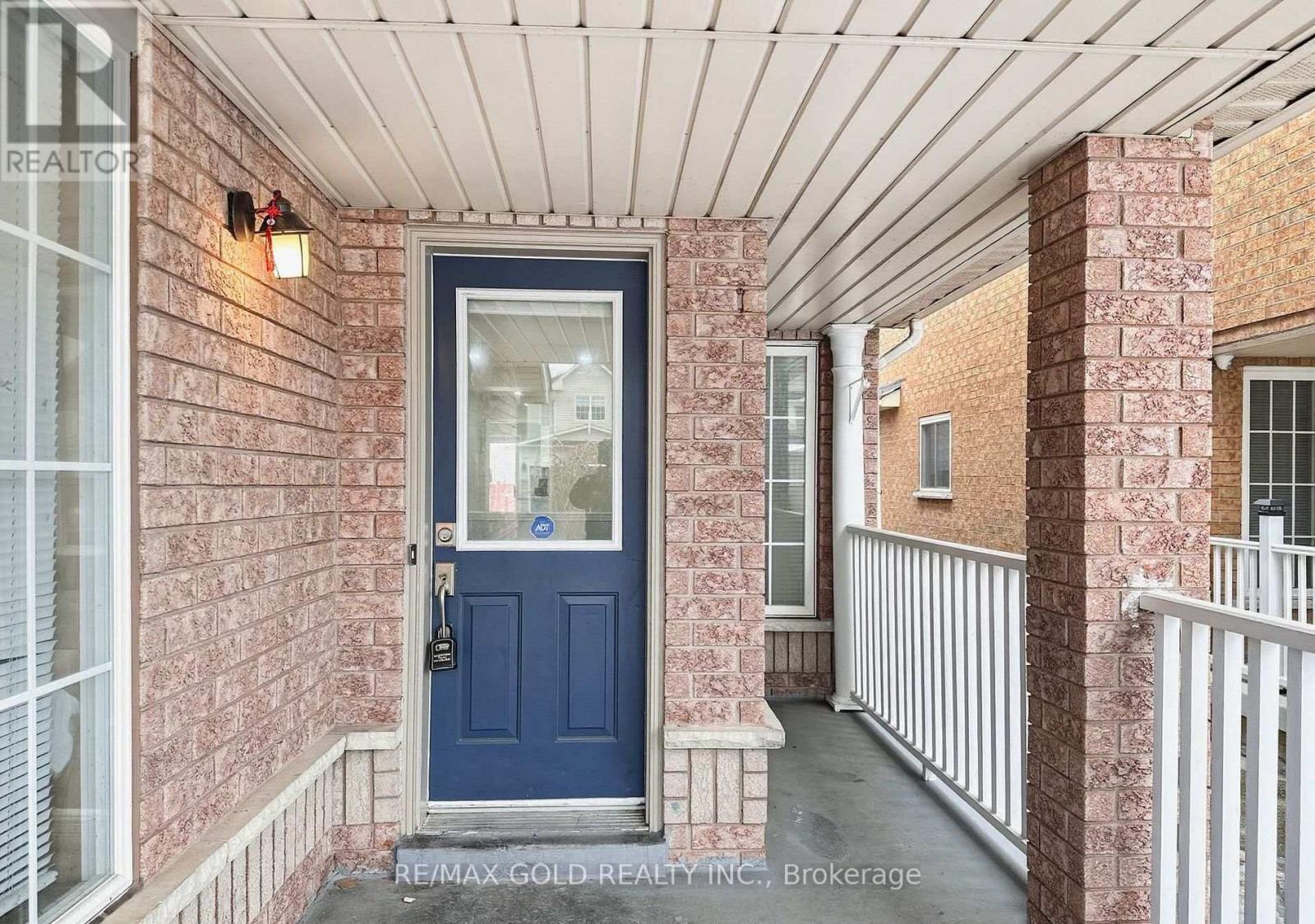 65 Vintage Gate, Brampton, Ontario  L6X 5C3 - Photo 4 - W12676452