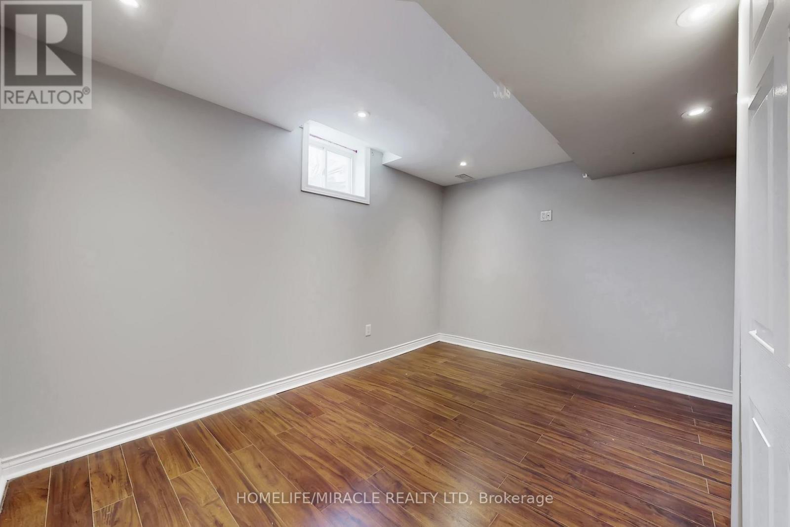 1012 Gordon Heights, Milton, Ontario  L9T 5S9 - Photo 35 - W12676476