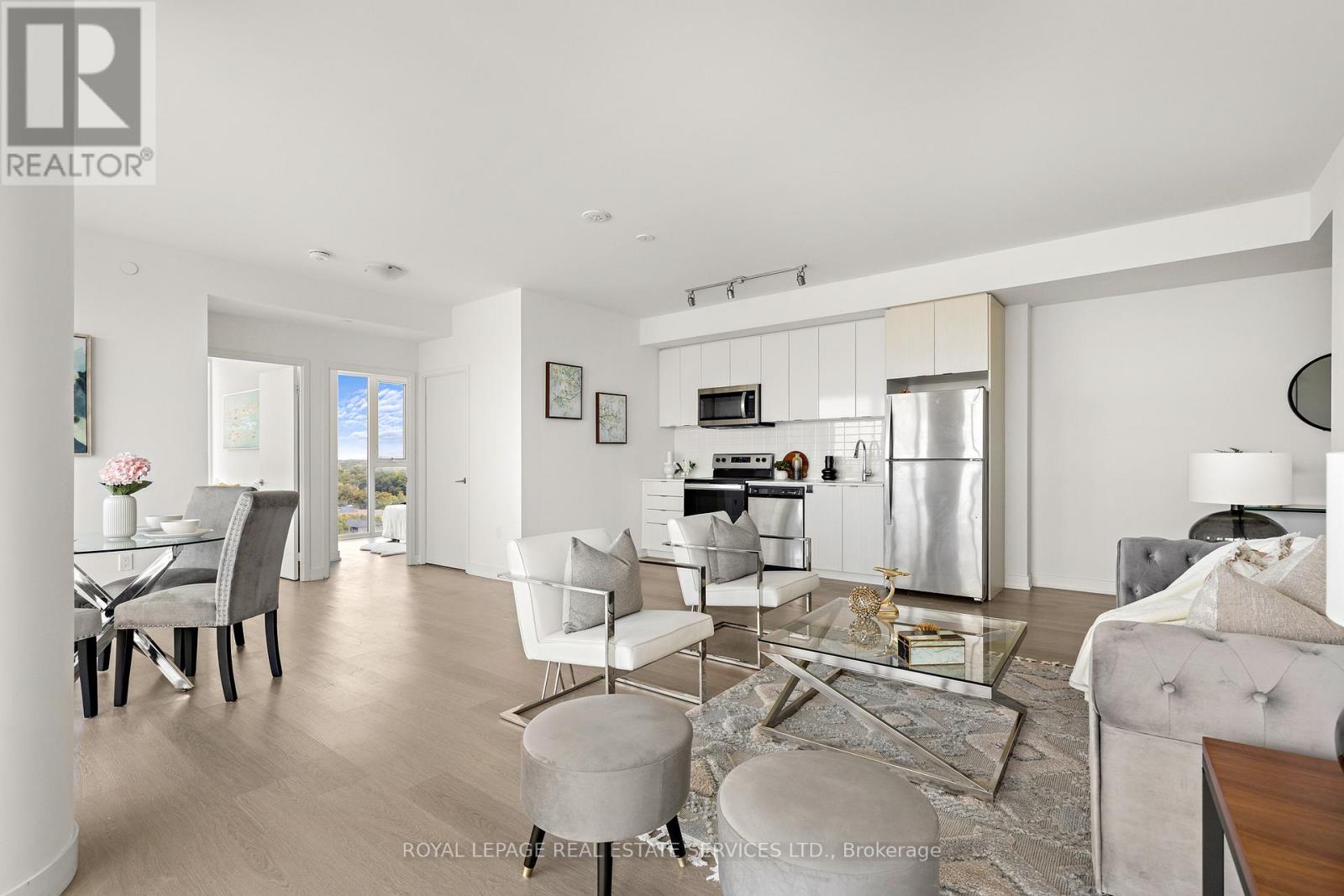 907 - 859 The Queensway, Toronto, Ontario  M8Z 1N8 - Photo 6 - W12676492