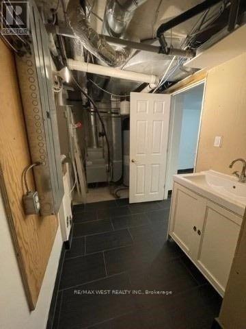 473a Rogers Road, Toronto (Keelesdale-Eglinton West), Ontario  M6M 0B3 - Photo 14 - W12676546