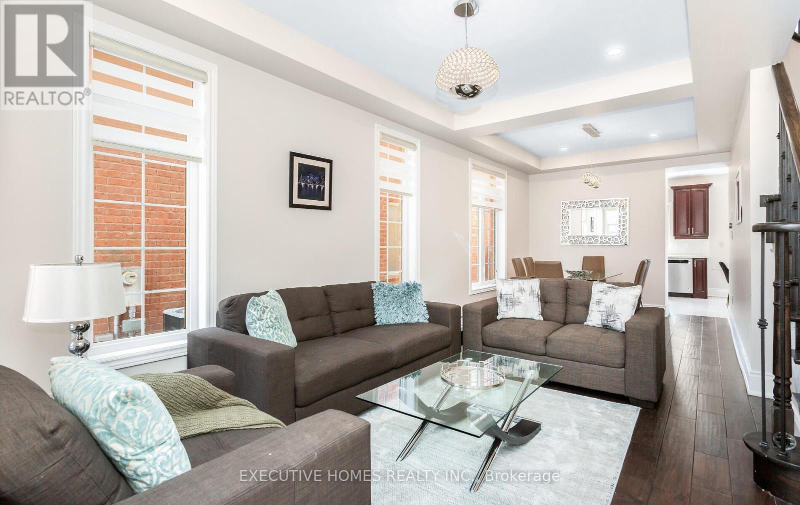 5352 Snowbird Court, Mississauga (Central Erin Mills), Ontario  L5M 0P9 - Photo 7 - W12676550