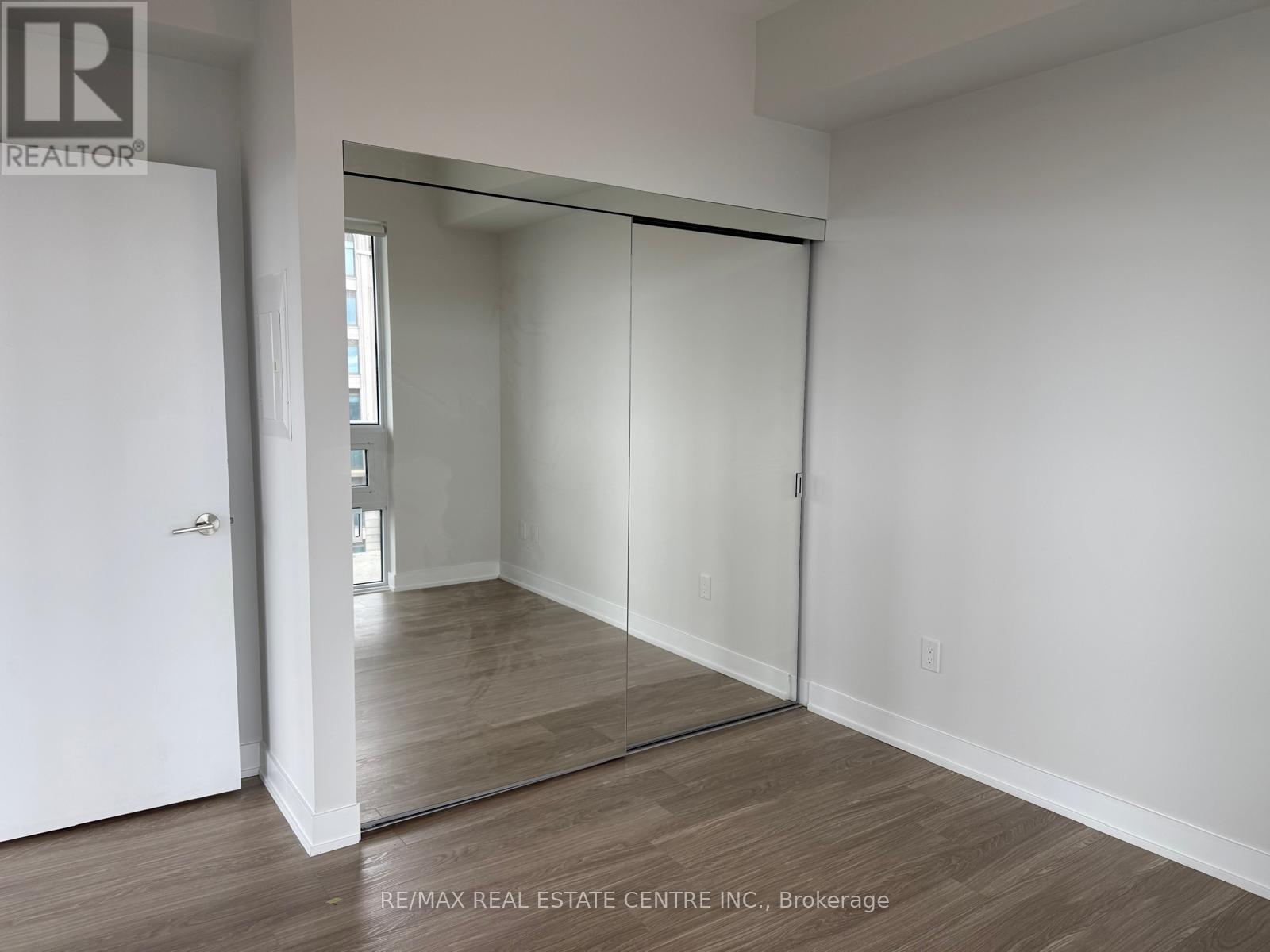 3303 - 430 Square One Drive, Mississauga, Ontario  L5B 0L6 - Photo 20 - W12676560