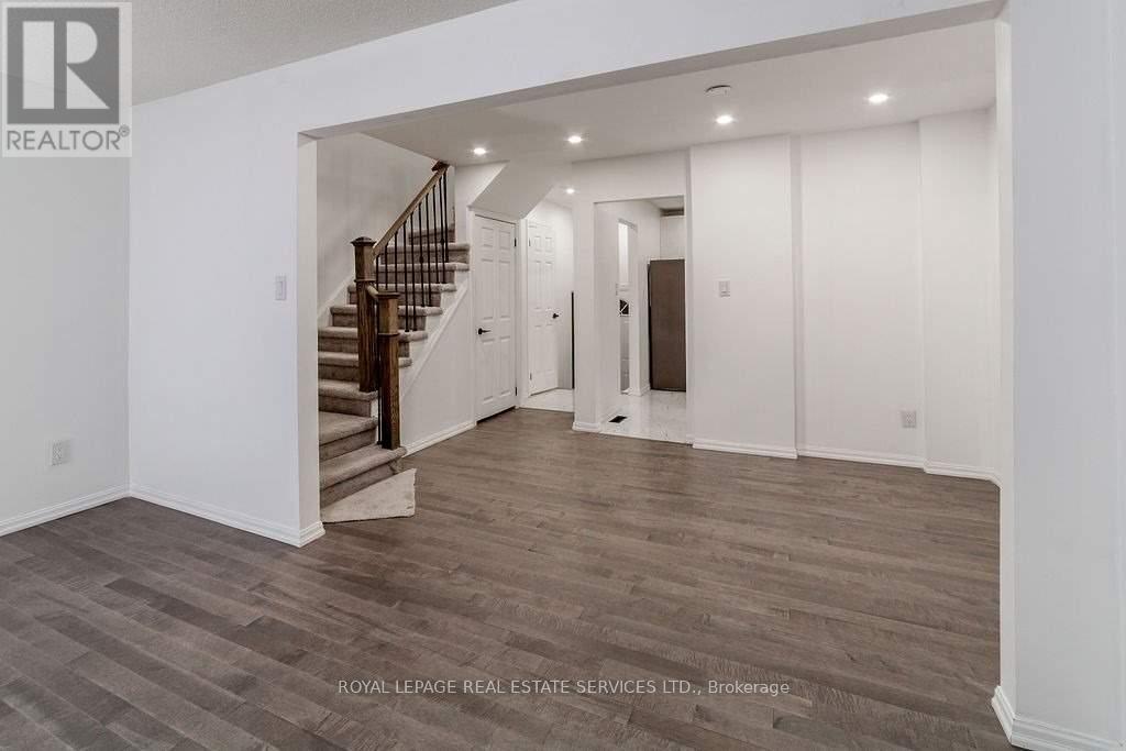 76 - 400 Mississauga Valley Boulevard, Mississauga (Mississauga Valleys), Ontario  L5A 3N6 - Photo 7 - W12676590