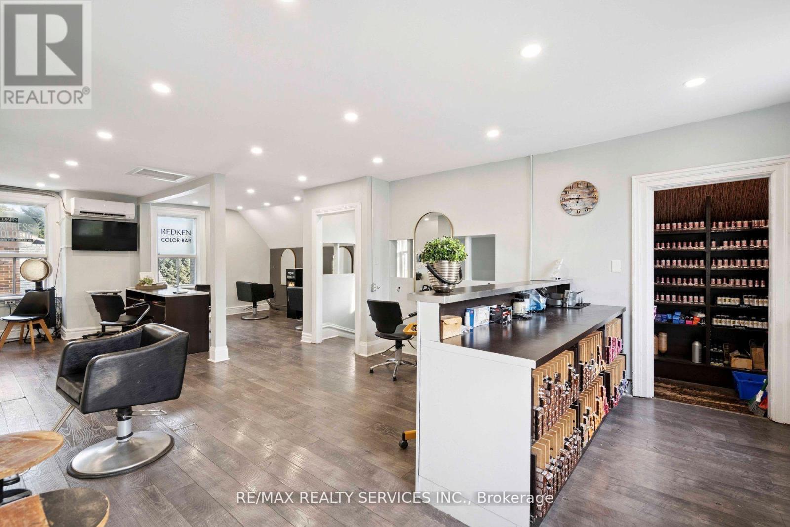 127 Queen Street W, Brampton (Downtown Brampton), Ontario  L6Y 1M3 - Photo 18 - W12676592