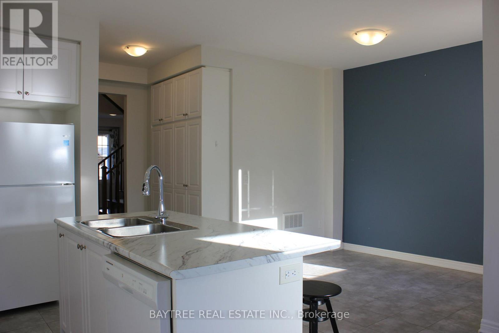 1526 Carr Landing, Milton (Fo Ford), Ontario  L9E 1G9 - Photo 14 - W12676628