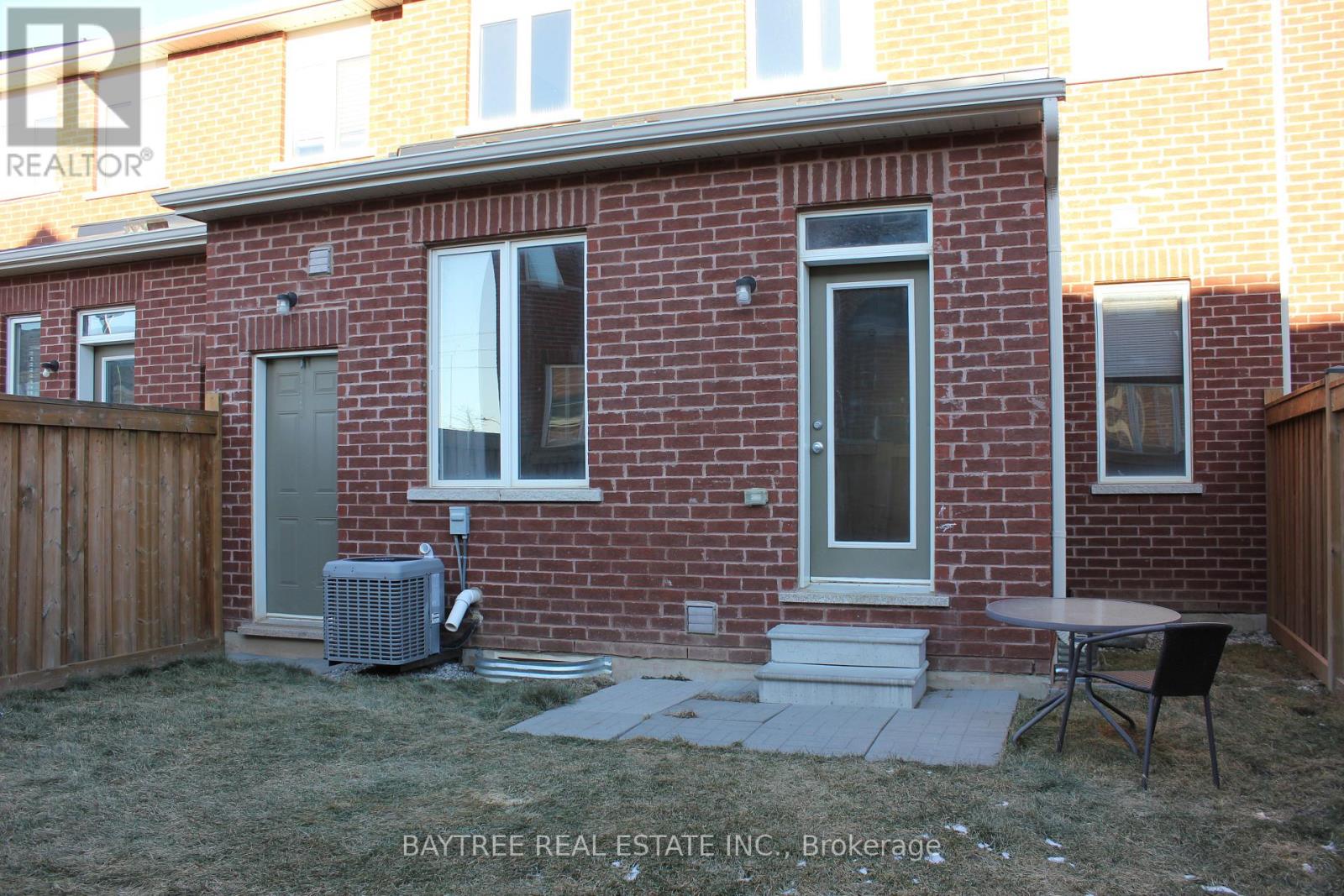 1526 Carr Landing, Milton (Fo Ford), Ontario  L9E 1G9 - Photo 25 - W12676628