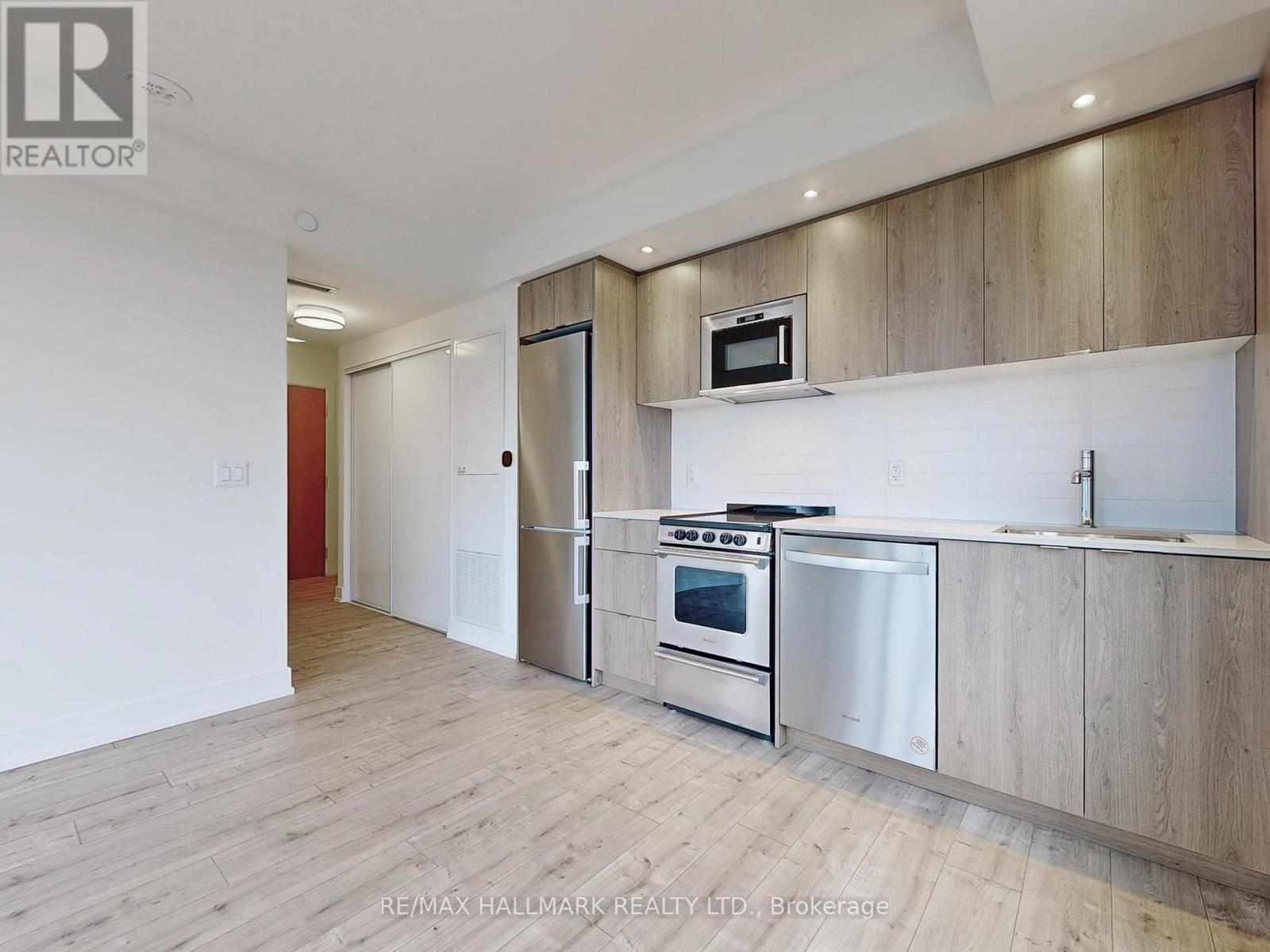 2604 - 10 Eva Road, Toronto, Ontario  M9C 0B3 - Photo 16 - W12676668