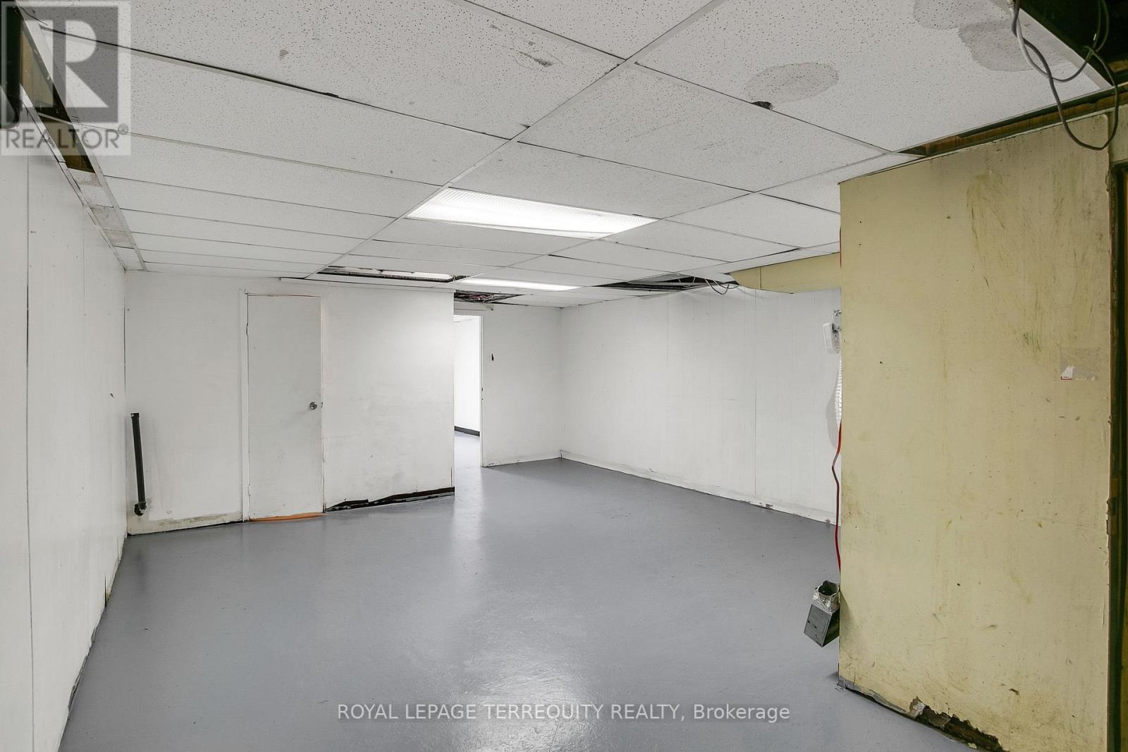 1680 St Clair Avenue W, Toronto (Weston-Pellam Park), Ontario  M6N 1H8 - Photo 18 - W12676694