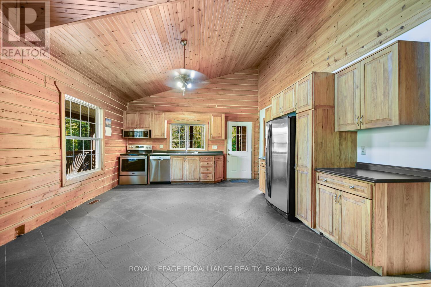 9118 County 44 Road, Edwardsburgh/cardinal, Ontario  K0E 1X0 - Photo 12 - X12441963