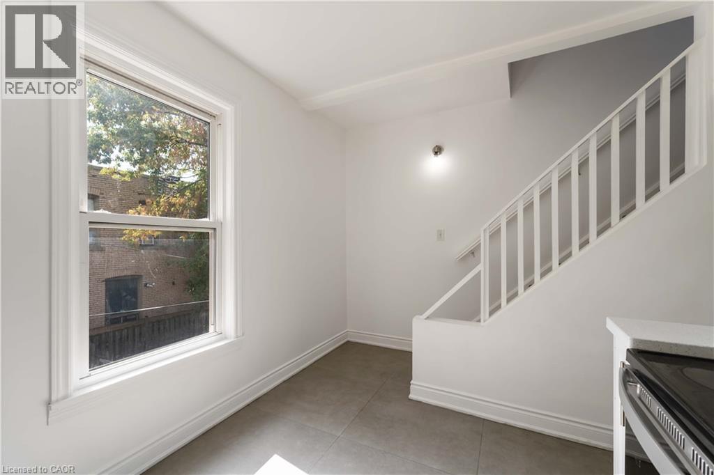 934 Barton Street E Unit# 2, Hamilton, Ontario  L8L 3C5 - Photo 5 - 40797107