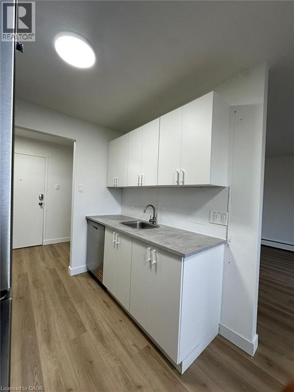 705 Glen Forrest Boulevard Unit# 08, Waterloo, Ontario  N2L 4K7 - Photo 3 - 40793974