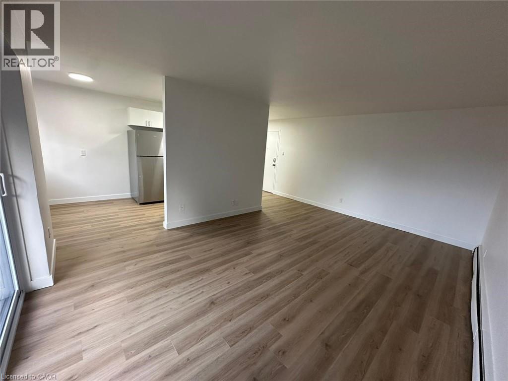 705 Glen Forrest Boulevard Unit# 08, Waterloo, Ontario  N2L 4K7 - Photo 5 - 40793974