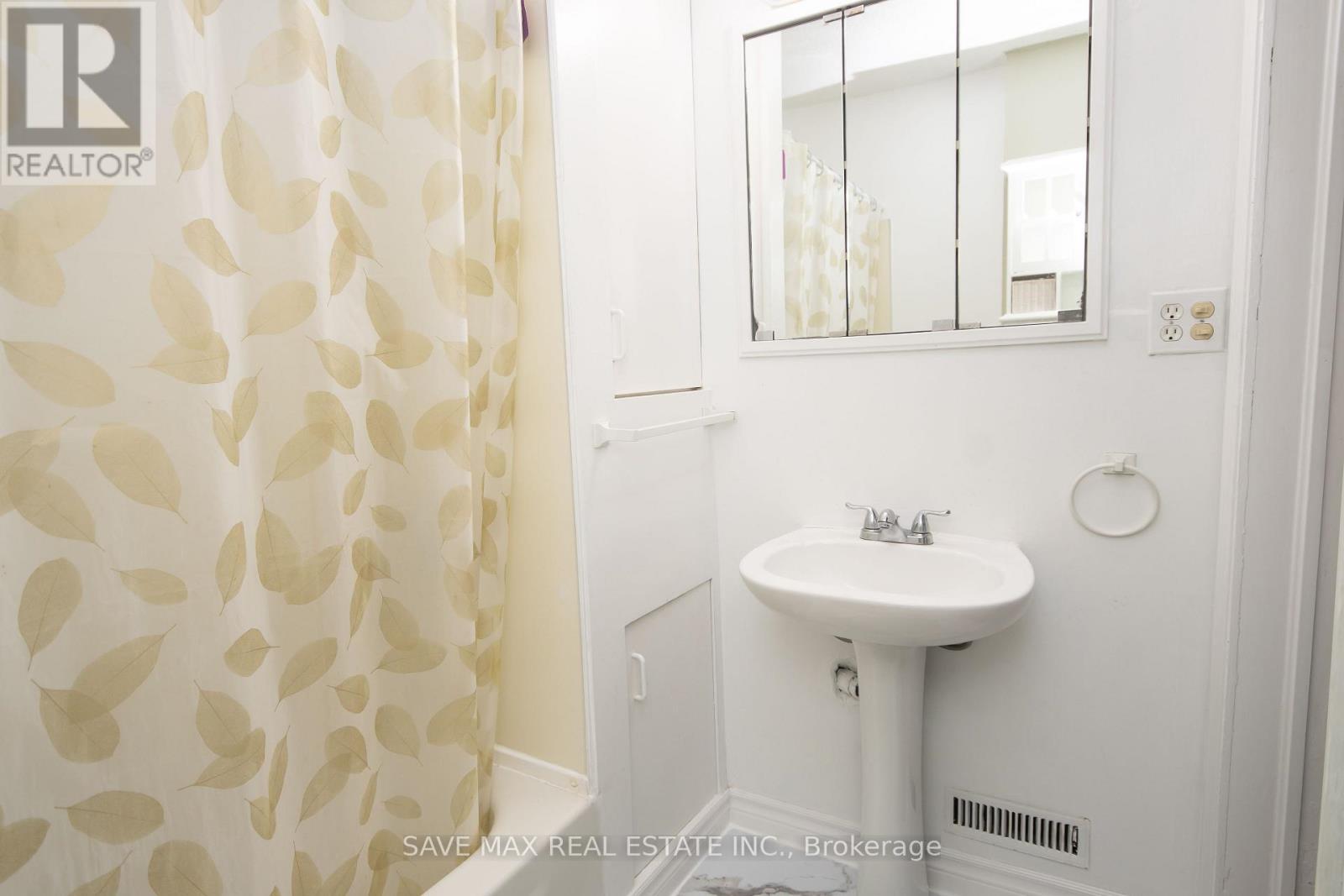 2236 Church Street, Windsor, Ontario  N8X 1V9 - Photo 13 - X12676448