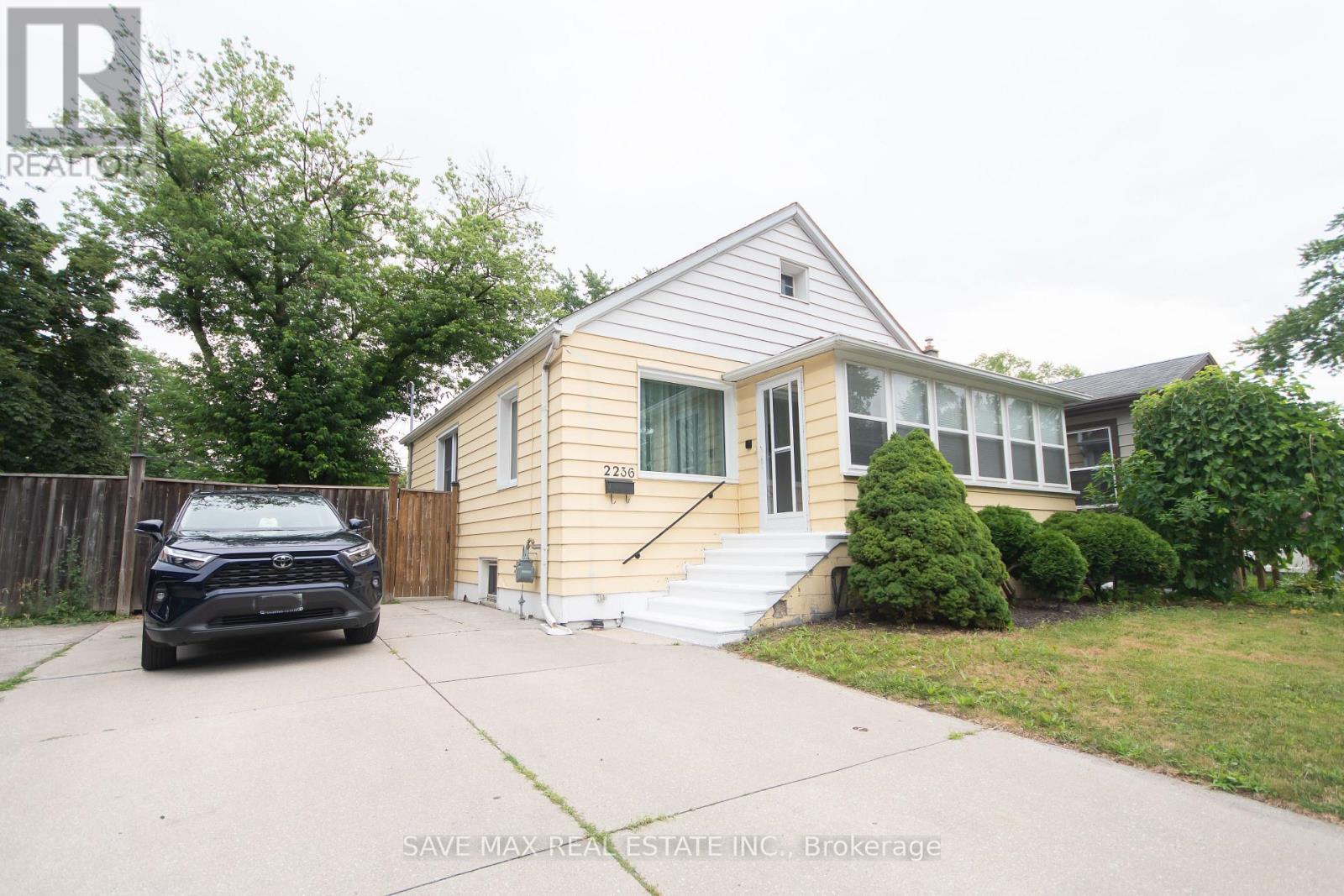 2236 Church Street, Windsor, Ontario  N8X 1V9 - Photo 3 - X12676448