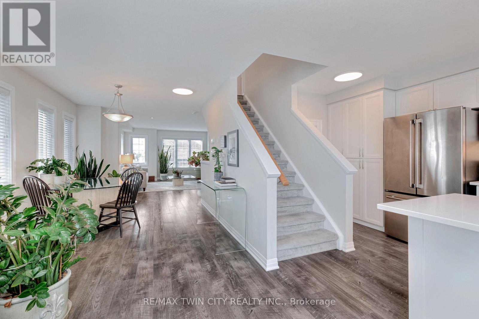 41 Sportsman Hill Street, Kitchener, Ontario  N2P 0J4 - Photo 10 - X12676504