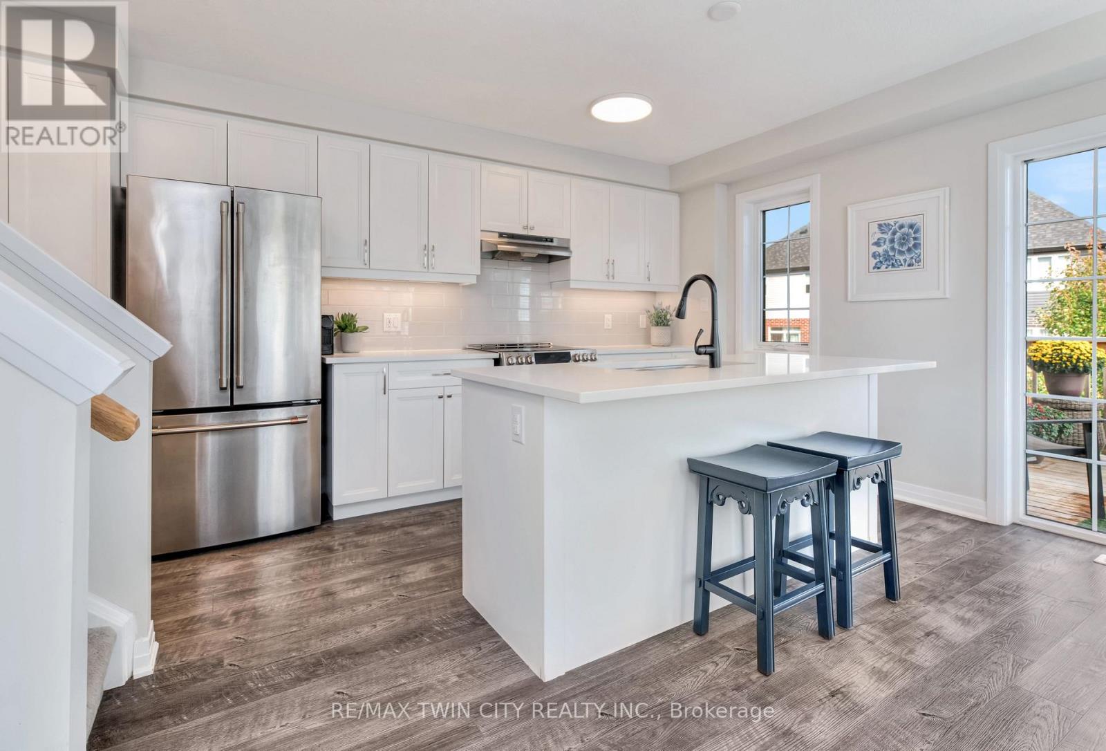 41 Sportsman Hill Street, Kitchener, Ontario  N2P 0J4 - Photo 13 - X12676504