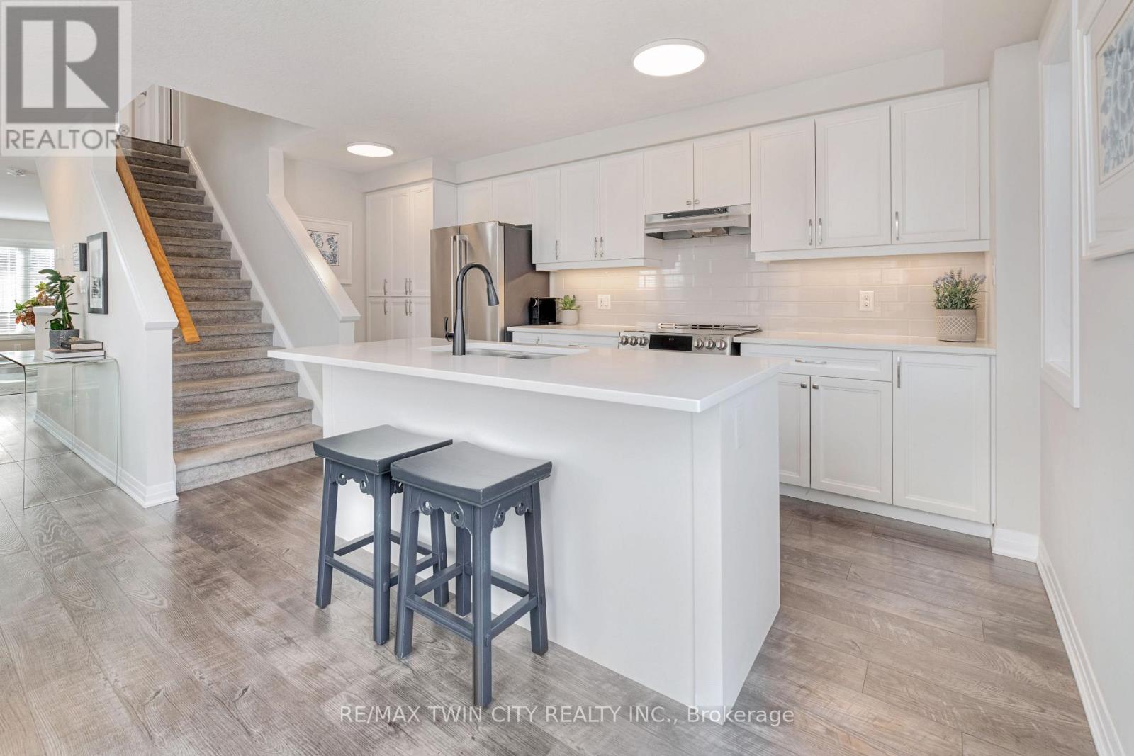 41 Sportsman Hill Street, Kitchener, Ontario  N2P 0J4 - Photo 14 - X12676504