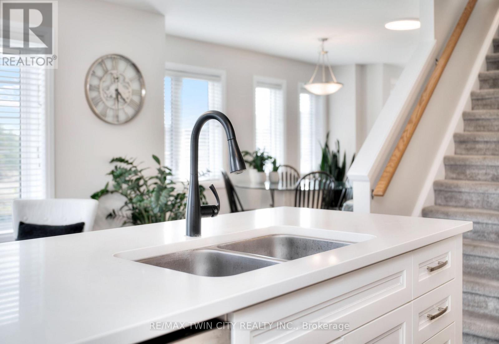 41 Sportsman Hill Street, Kitchener, Ontario  N2P 0J4 - Photo 33 - X12676504