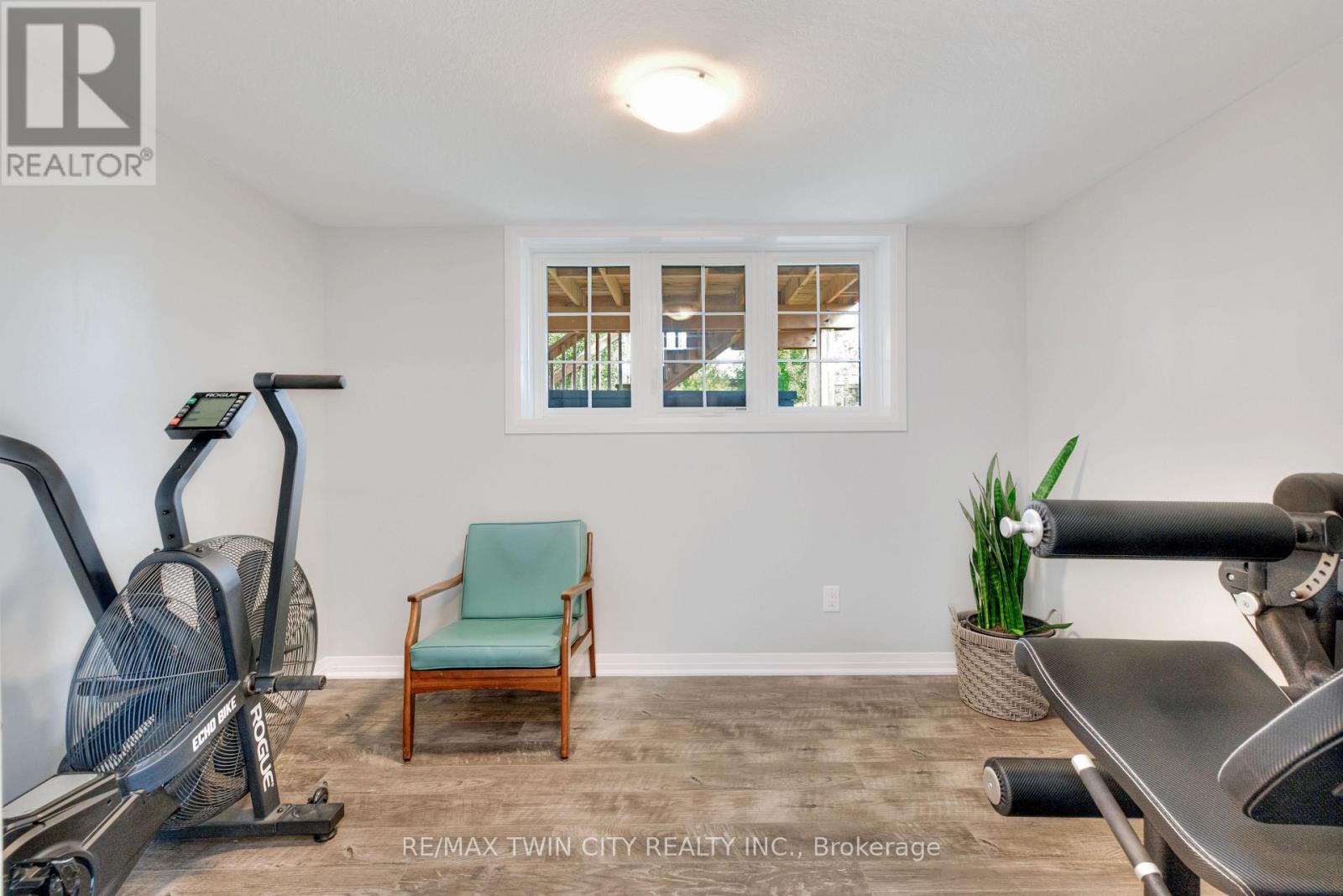 41 Sportsman Hill Street, Kitchener, Ontario  N2P 0J4 - Photo 7 - X12676504