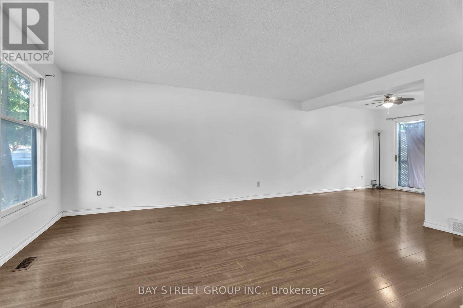 1 Ranchwood Crescent, London North (North F), Ontario  N5G 3A2 - Photo 5 - X12676612