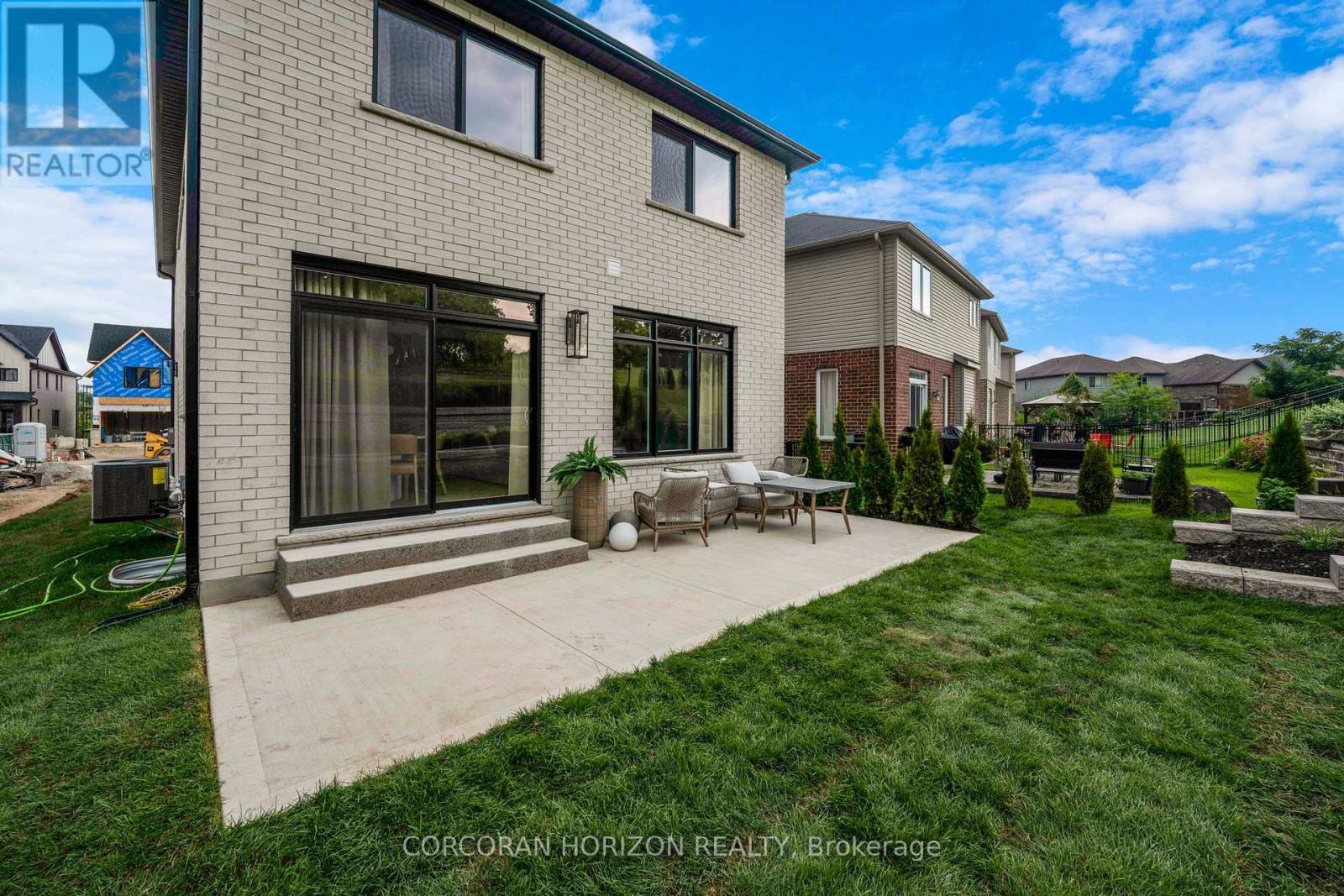 452 Westhaven Street, Waterloo, Ontario  N2T 0A4 - Photo 39 - X12676674