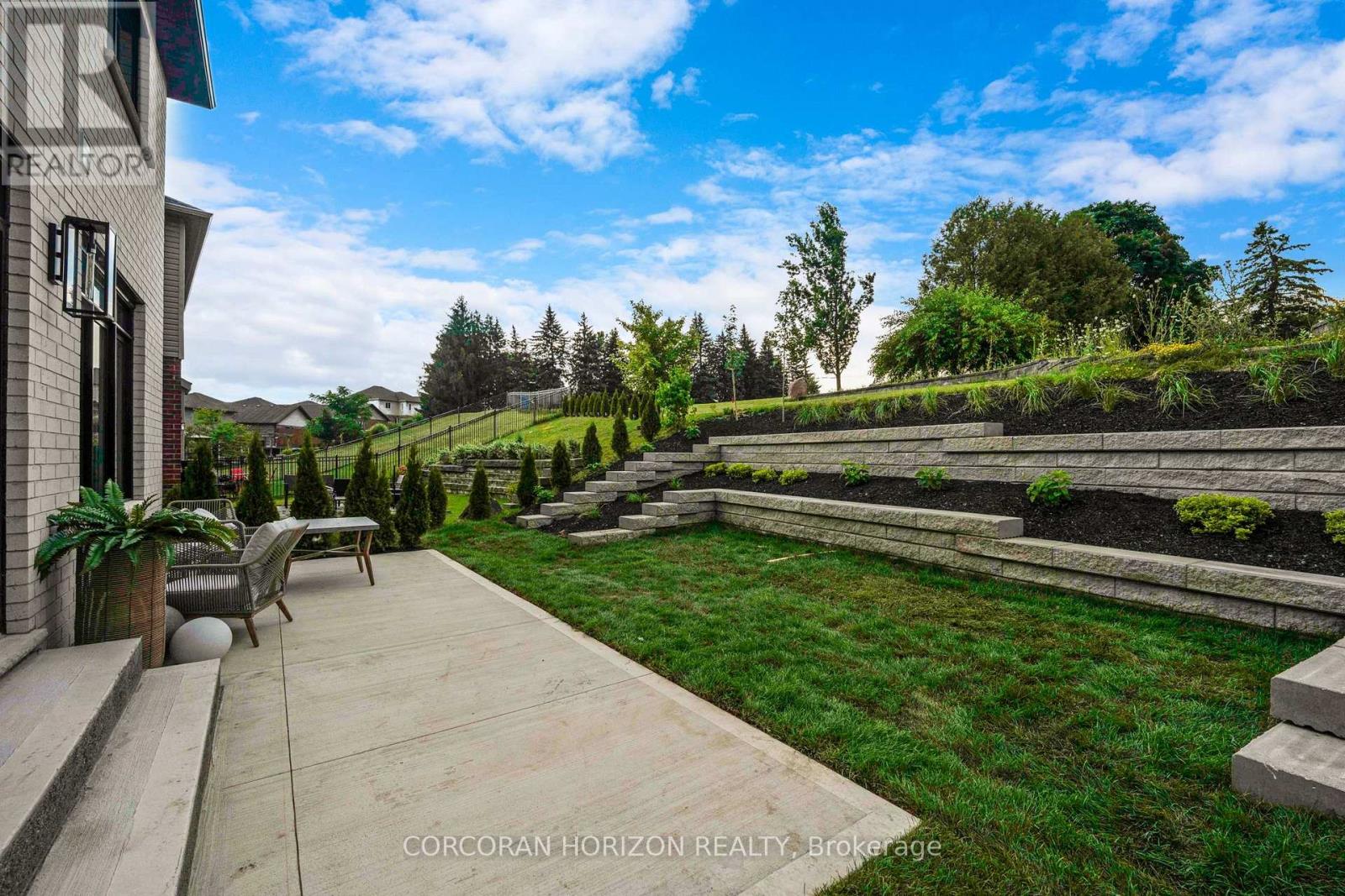 452 Westhaven Street, Waterloo, Ontario  N2T 0A4 - Photo 40 - X12676674