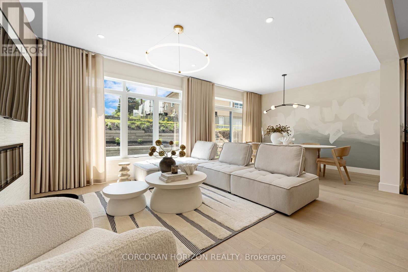 452 Westhaven Street, Waterloo, Ontario  N2T 0A4 - Photo 5 - X12676674