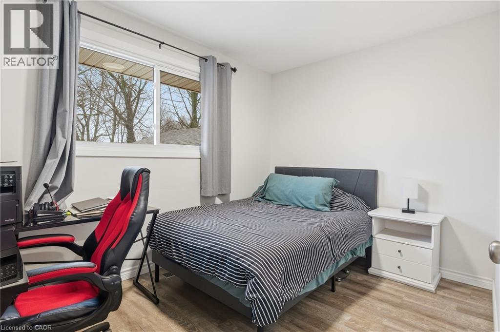 27 Blenheim Drive, Stoney Creek, Ontario  L8E 1W1 - Photo 17 - 40797049