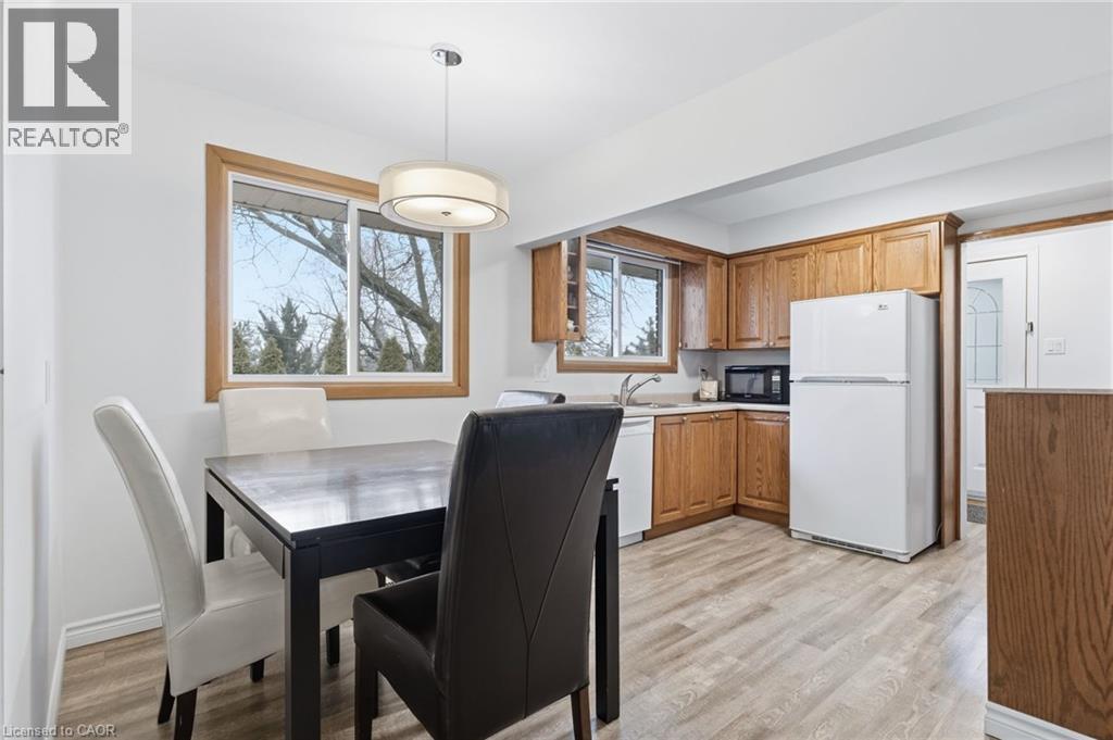 27 Blenheim Drive, Stoney Creek, Ontario  L8E 1W1 - Photo 10 - 40797049