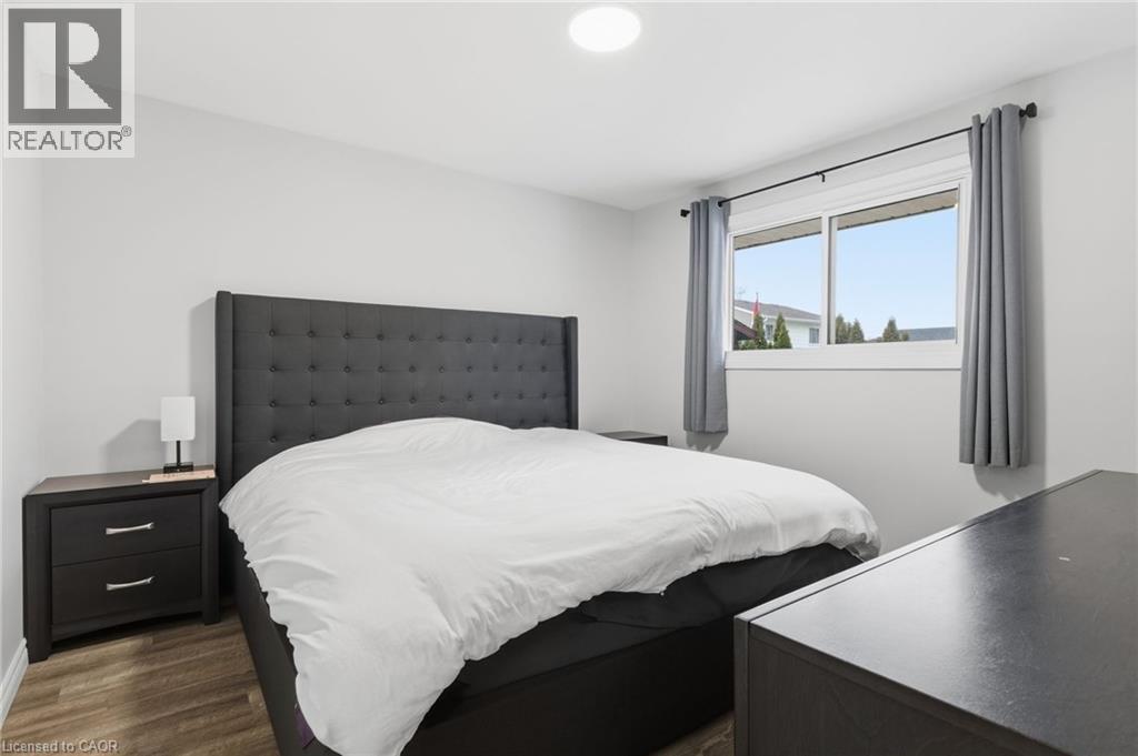 27 Blenheim Drive, Stoney Creek, Ontario  L8E 1W1 - Photo 16 - 40797049